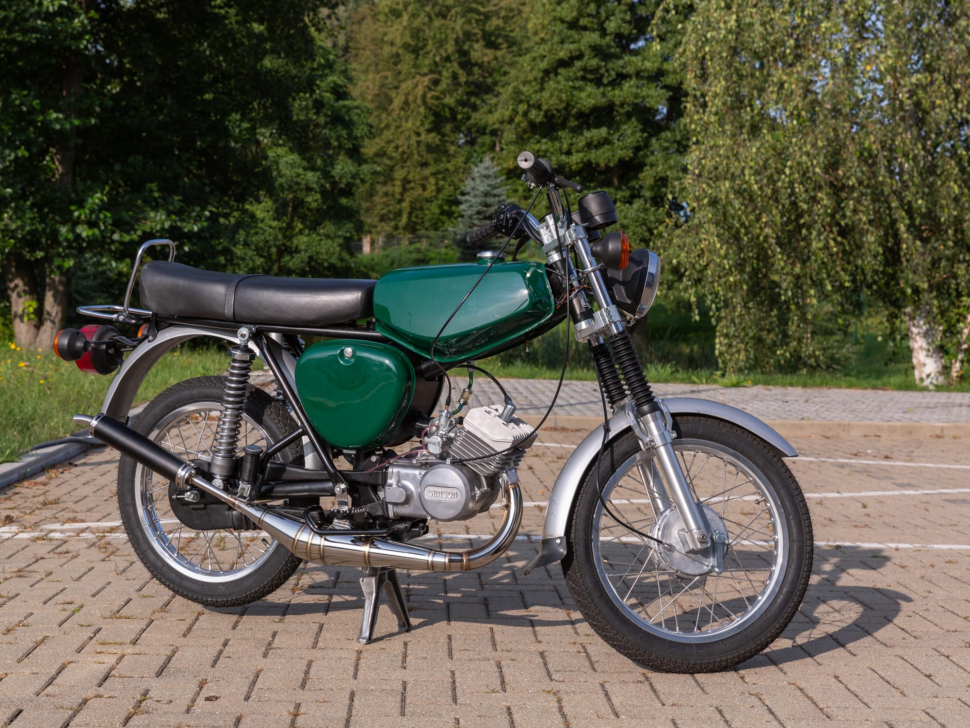 Wydech Motegra Racing, (60-110 cm), zlote szwy, z tylnym tlumikiem - dla