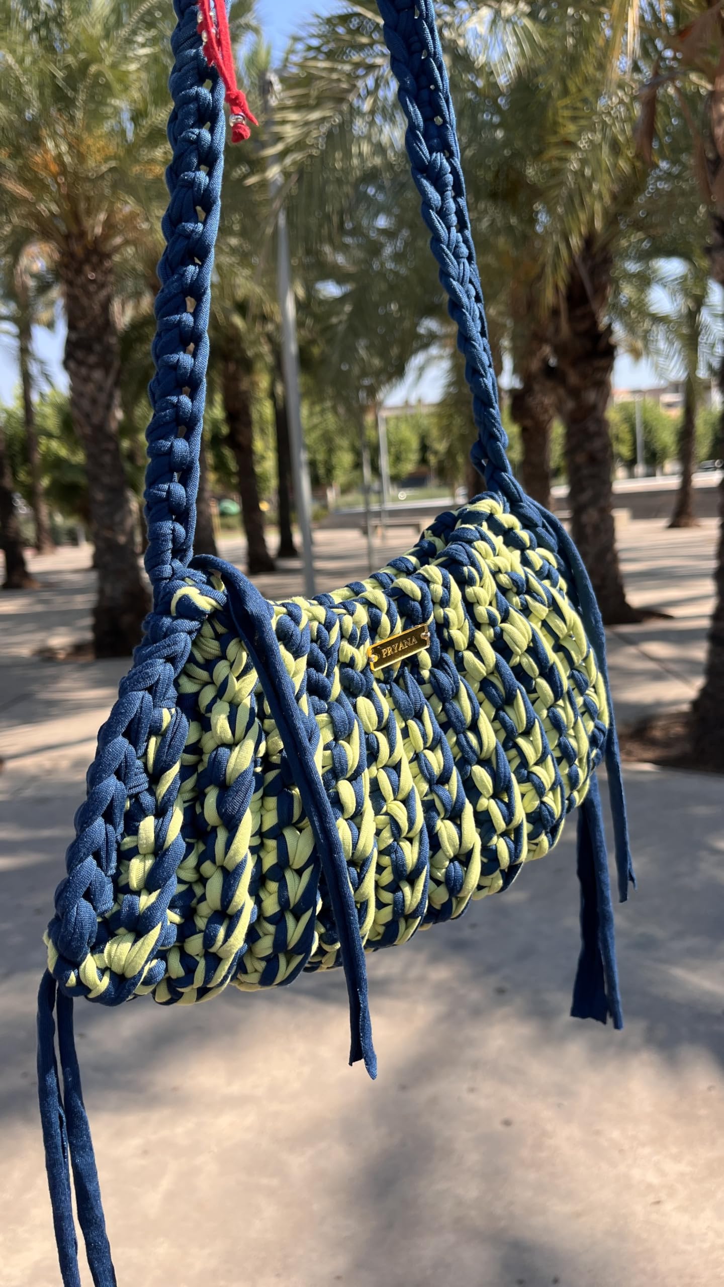 Bolso de ganchillo hecho a mano Hobo vibrante De hombro de verano crochet boho en naranja, denim y mojito