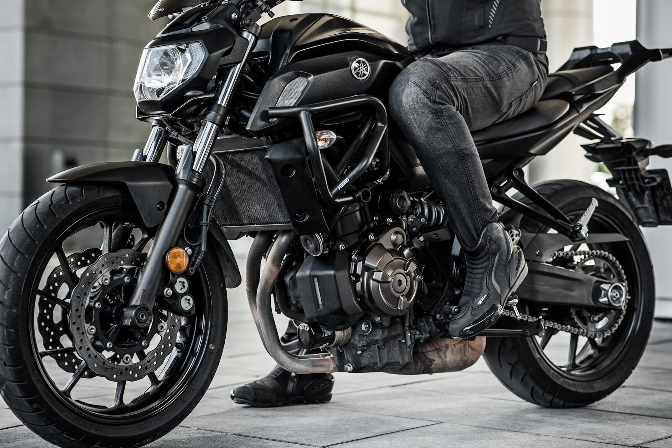 SHIMA SX-6 Men, Motorradsteifel Herren | Verstärkte Leder Motorradschuhe mit Seitlichem Reißverschluss, Knöchelstütze, Anti Rutsch Sohle, Schaltgriff (Schwarz, 43)