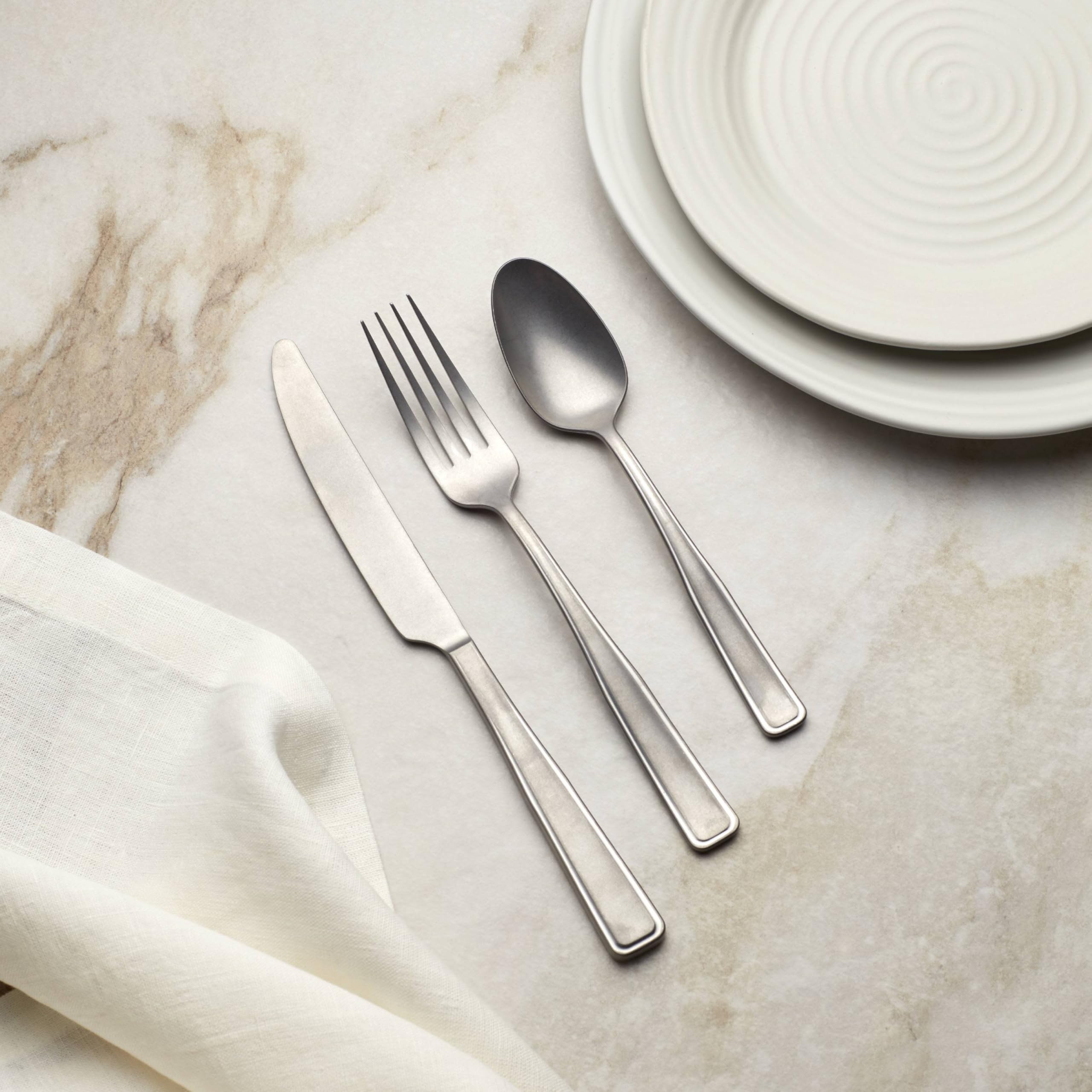 ONEIDA USA アンティーク Amazon.com | Oneida 896757 Reid Vintage Tumbled 20 Piece