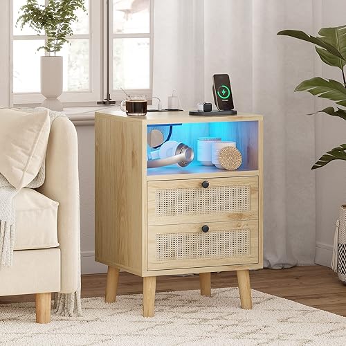 Miniatura 7 de AOGLLATI Mesita de noche de ratán con estación de carga y luces LED, mesita de noche LED para dormitorio, mesa auxiliar de madera con puertos USB,