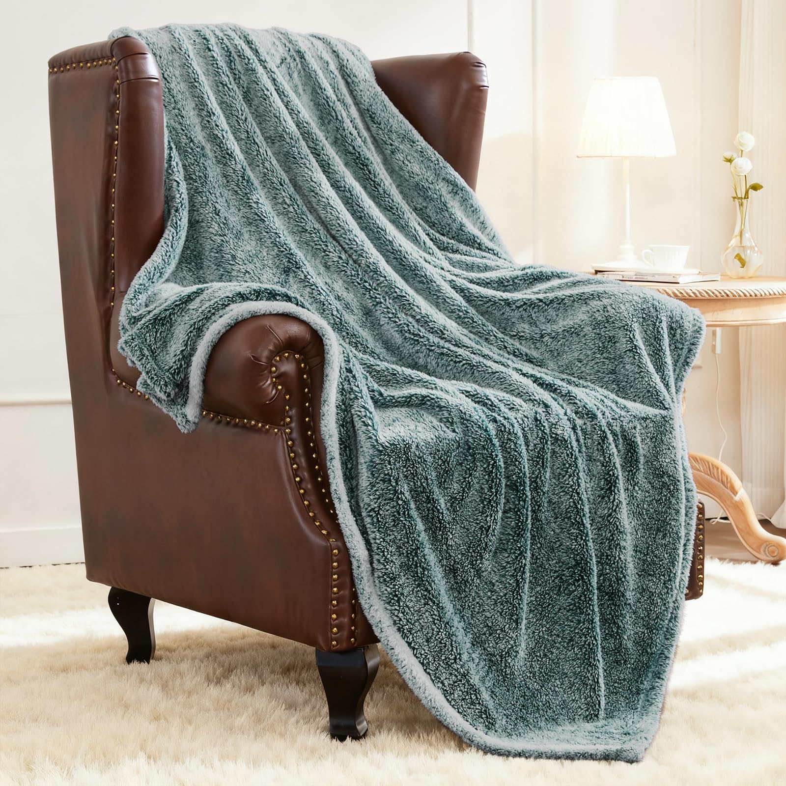 Exclusivo Mezcla Fuzzy Large Fleece Throw Blanket for Couch, Mixed Green | 50x70 Inches, Super Soft and Cozy Throw, Plush Fluffy Blanket for Sofa, Bed, Bedroom, Home Decor, All Season