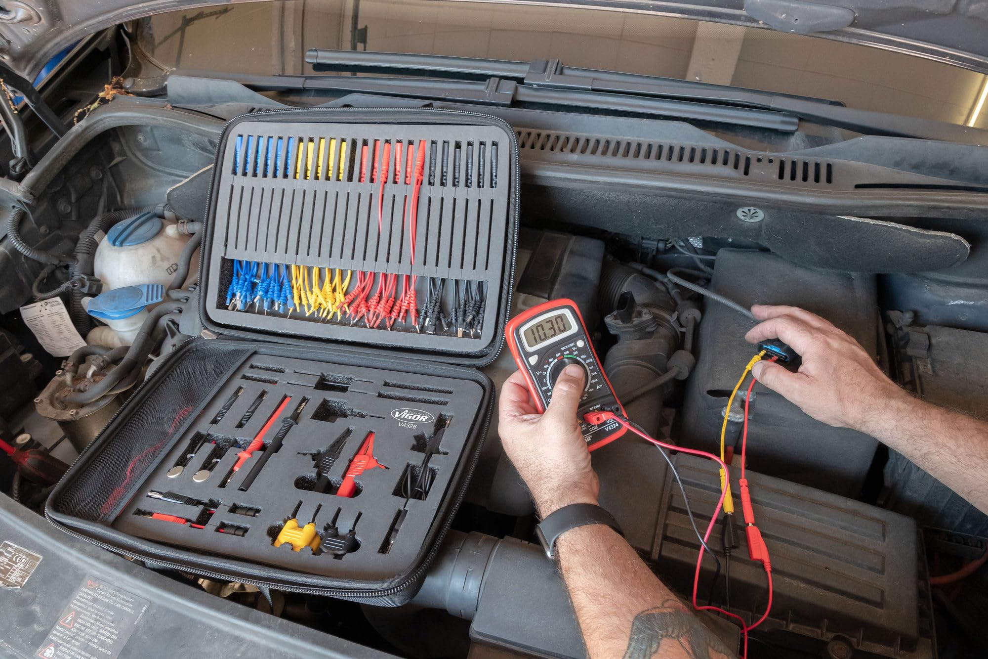 ViGOR Set di cavi di misura da 92 pezzi V4326N,Per le esigenze del settore automobilistico per la misurazione elettrica e il collaudo di circuiti/componenti elettrici, 92 pezzi, Batteria da 12 V