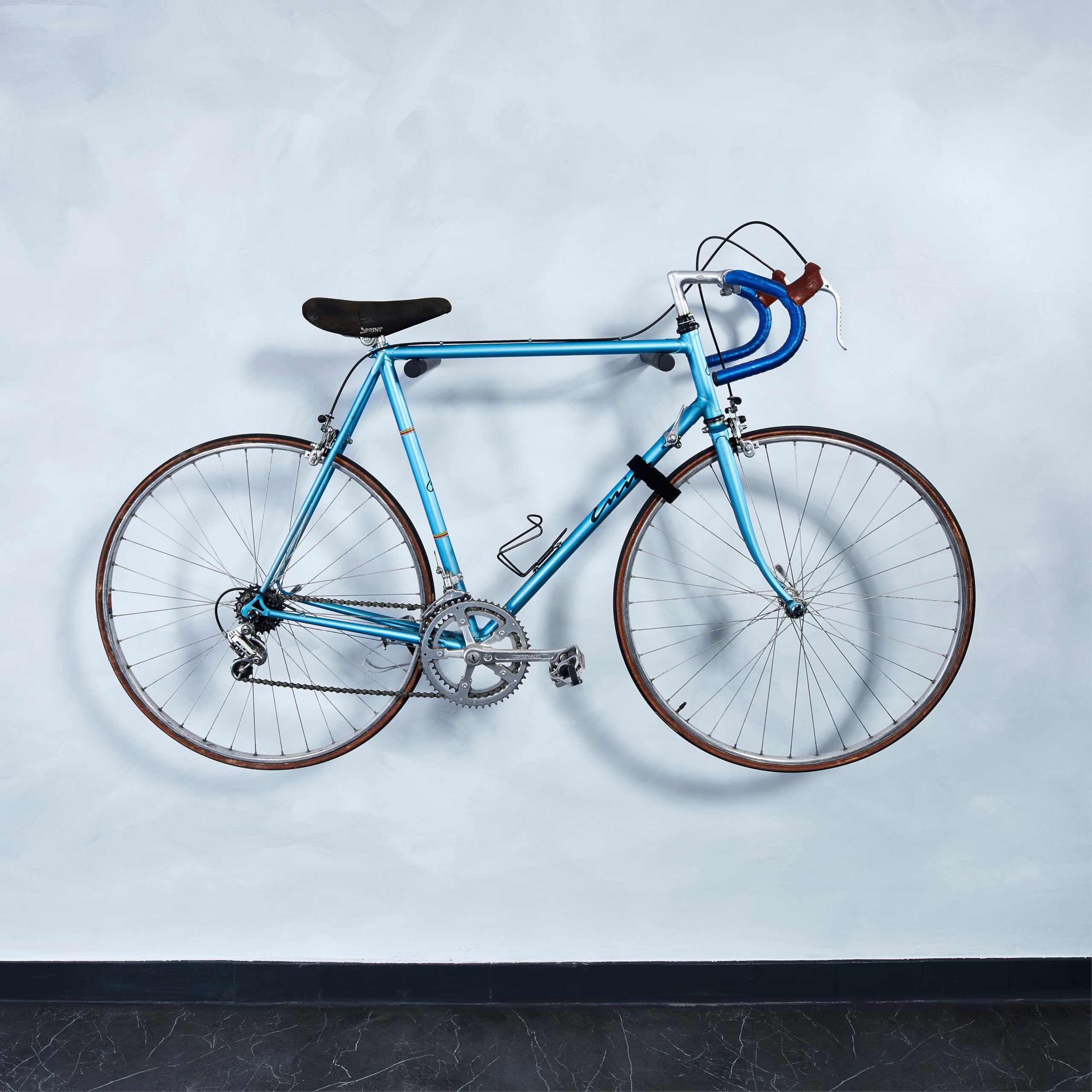 Borgen Supporto bici da parete - Portabici da parete in legno per bici da corsa - In legno di quercia - Supporti bici da MTB, bici da corsa e city bike