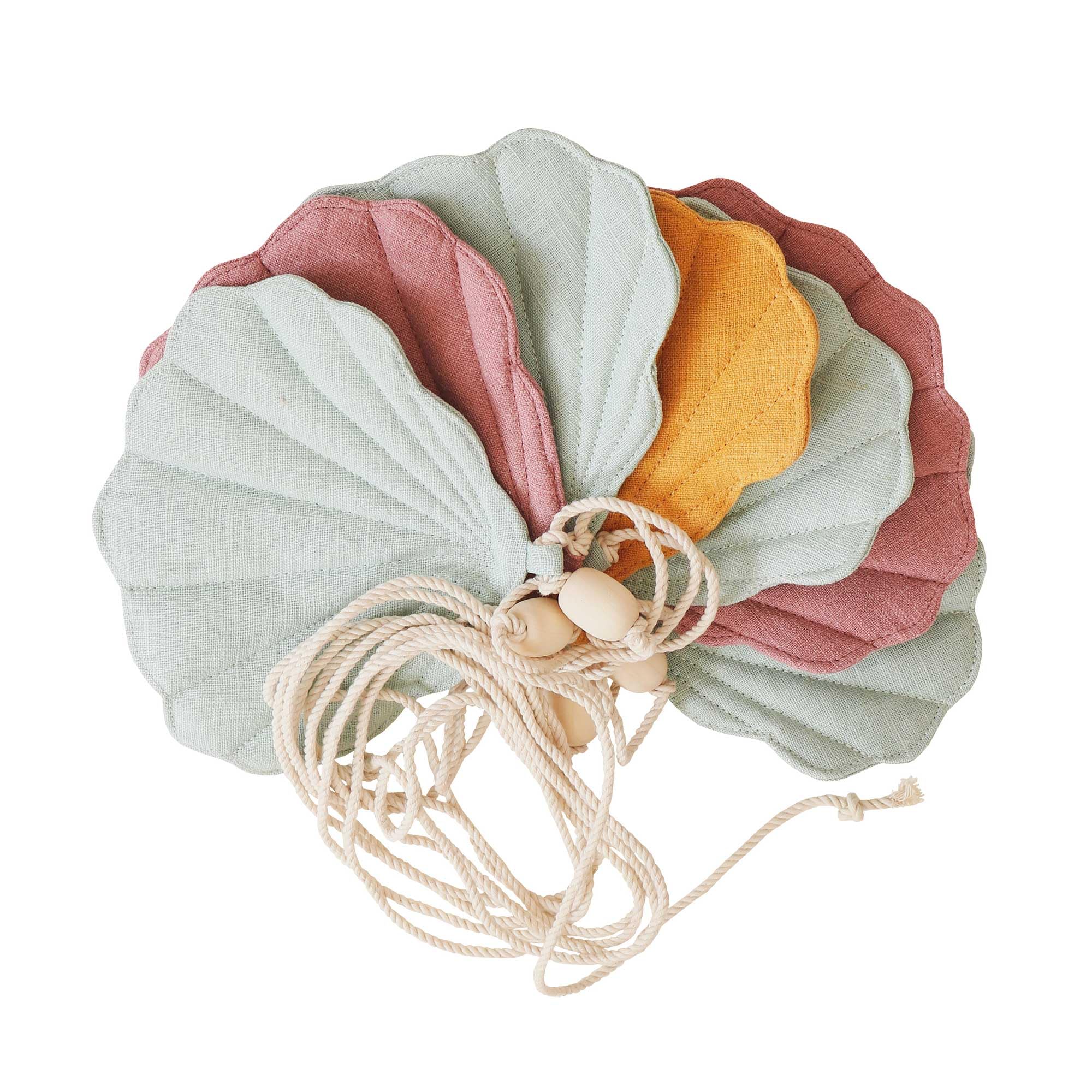 Moi Mili Deko-Girlande Banner mit 7 Muscheln 300 cm Wanddekoration Kinderzimmer Leinen Muscheln Baumwollkordel