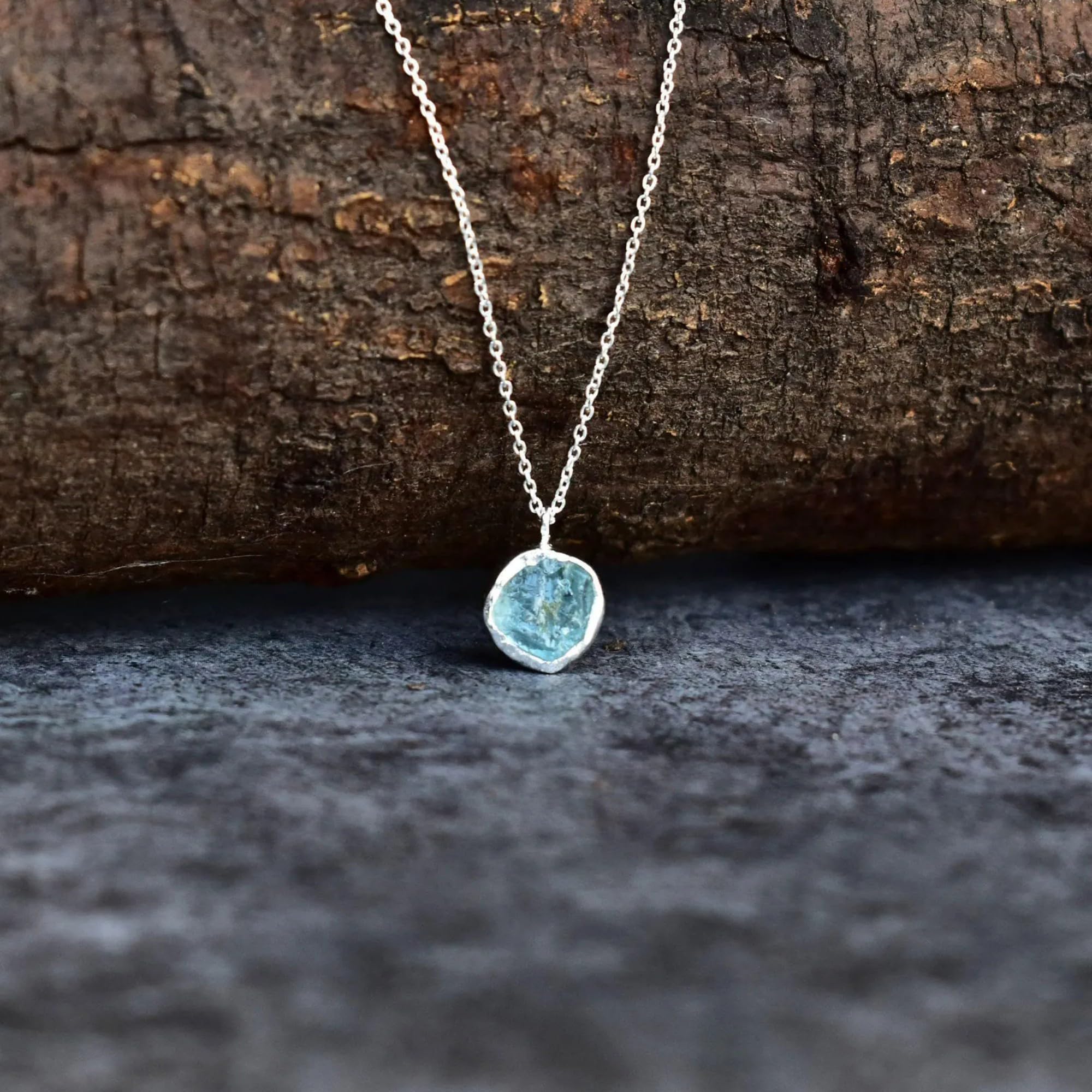 Collana con vera acquamarina grezza, in argento Sterling 925, gioiello fatto a mano