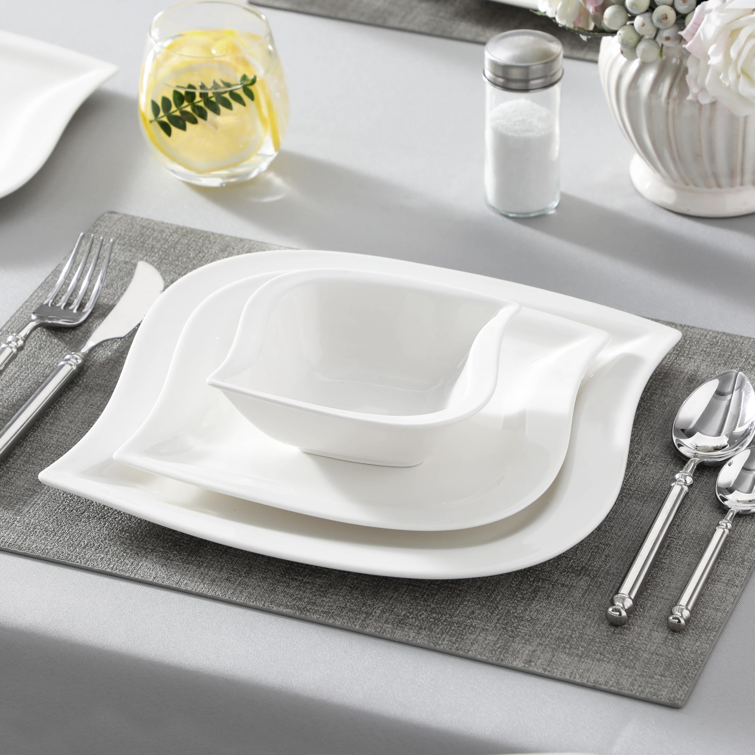 MALACASA Serie ELVIRA Servizio da Tavola per 6 Persone in Porcellana, Servizio di Piatti 18 Pezzi con 6 Piatti Piani da 26 cm, 6 Piatti da Dessert da 21 cm, 6 Ciotole da Zuppa da 240 ml, Colore Bianco