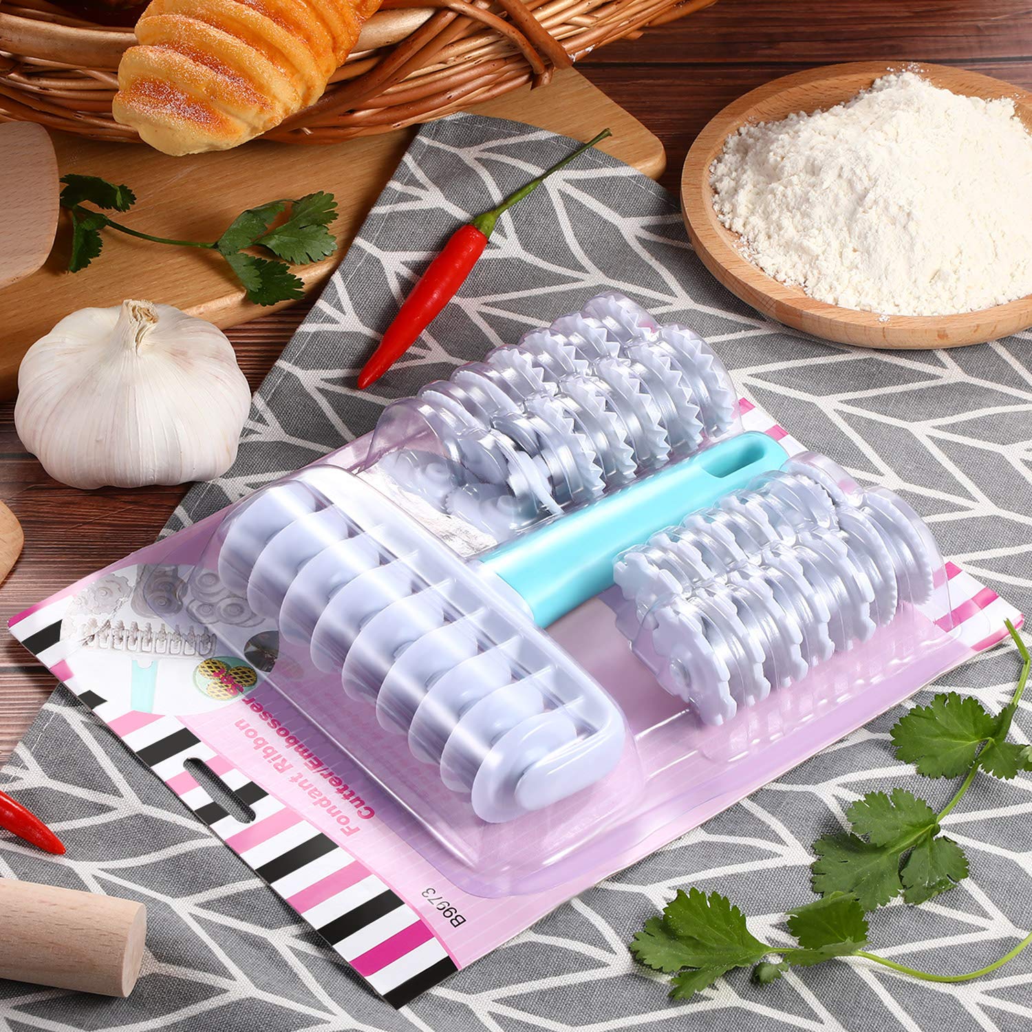 Cortador de cinta de fondant, molde de rodillo, cortador de celosía, 4 engranajes diferentes, juego de grabador de tallarines, rodillo de masa de fideos, herramientas de pastelería para hornear 7
