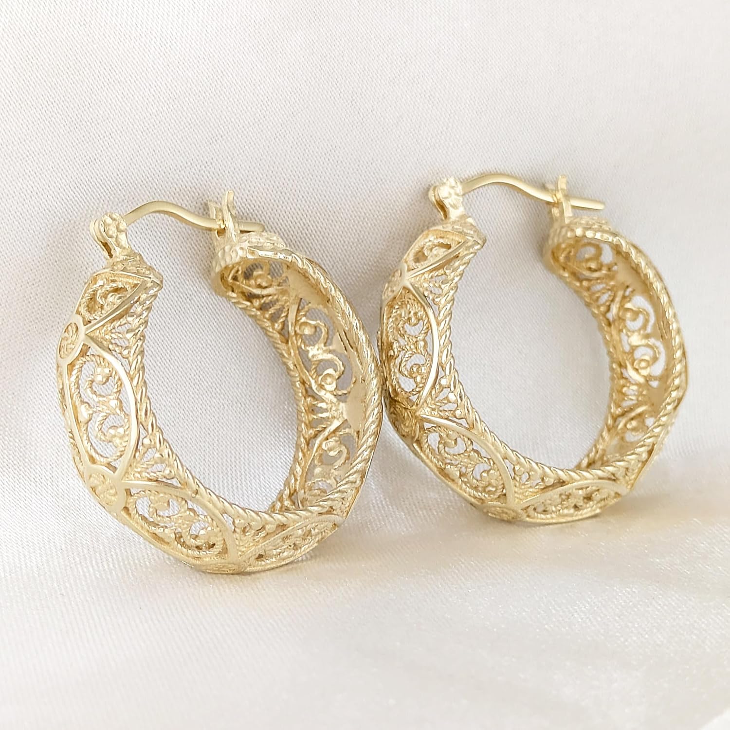 Gold Hoop Earrings for Women, Vintage Style Filigree Hoop Earrings, Lightweight & Comfortable, Gold Earrings in 18K Gold Finish - Secure Latch-Back Closure - Gift for Special Occasions