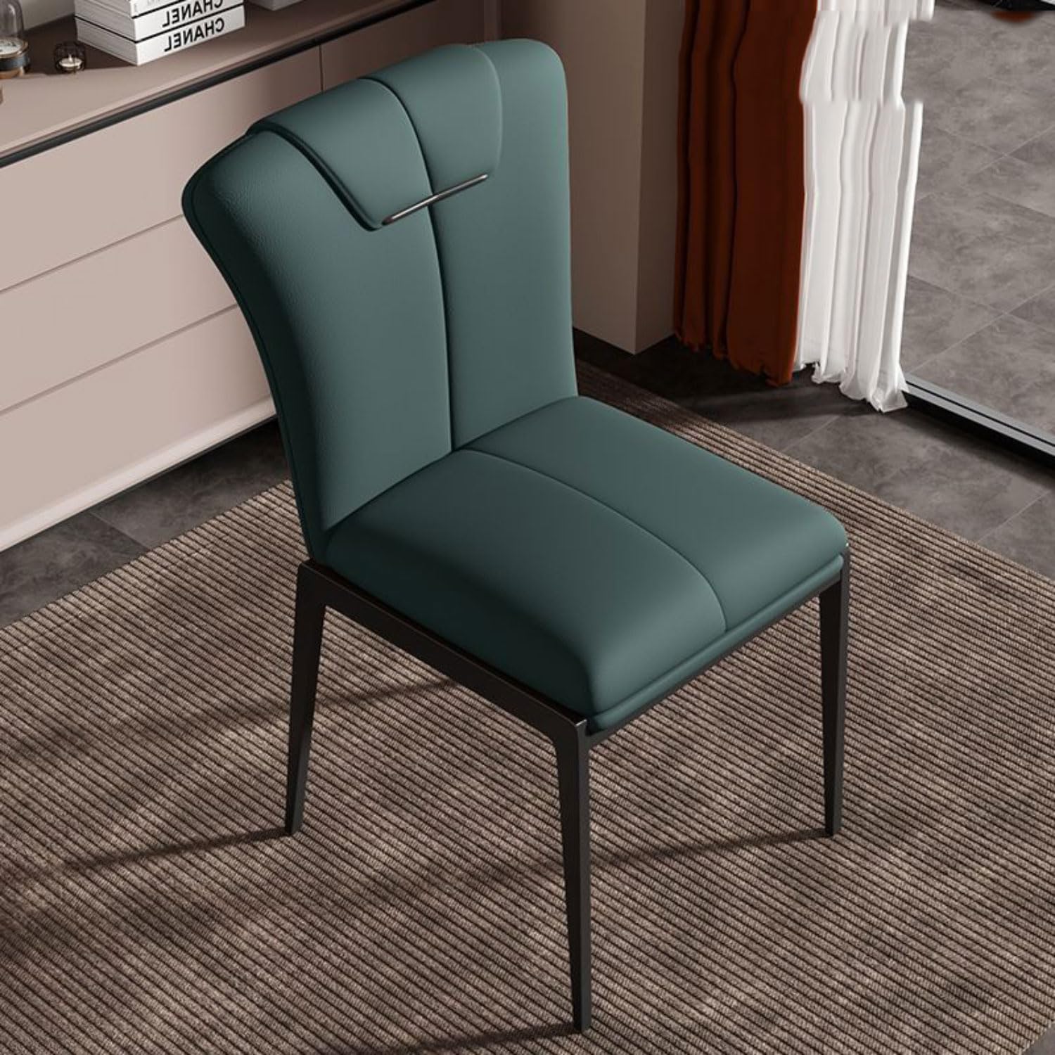 Chaises en cuir de salle à manger et piétement mat massif durable