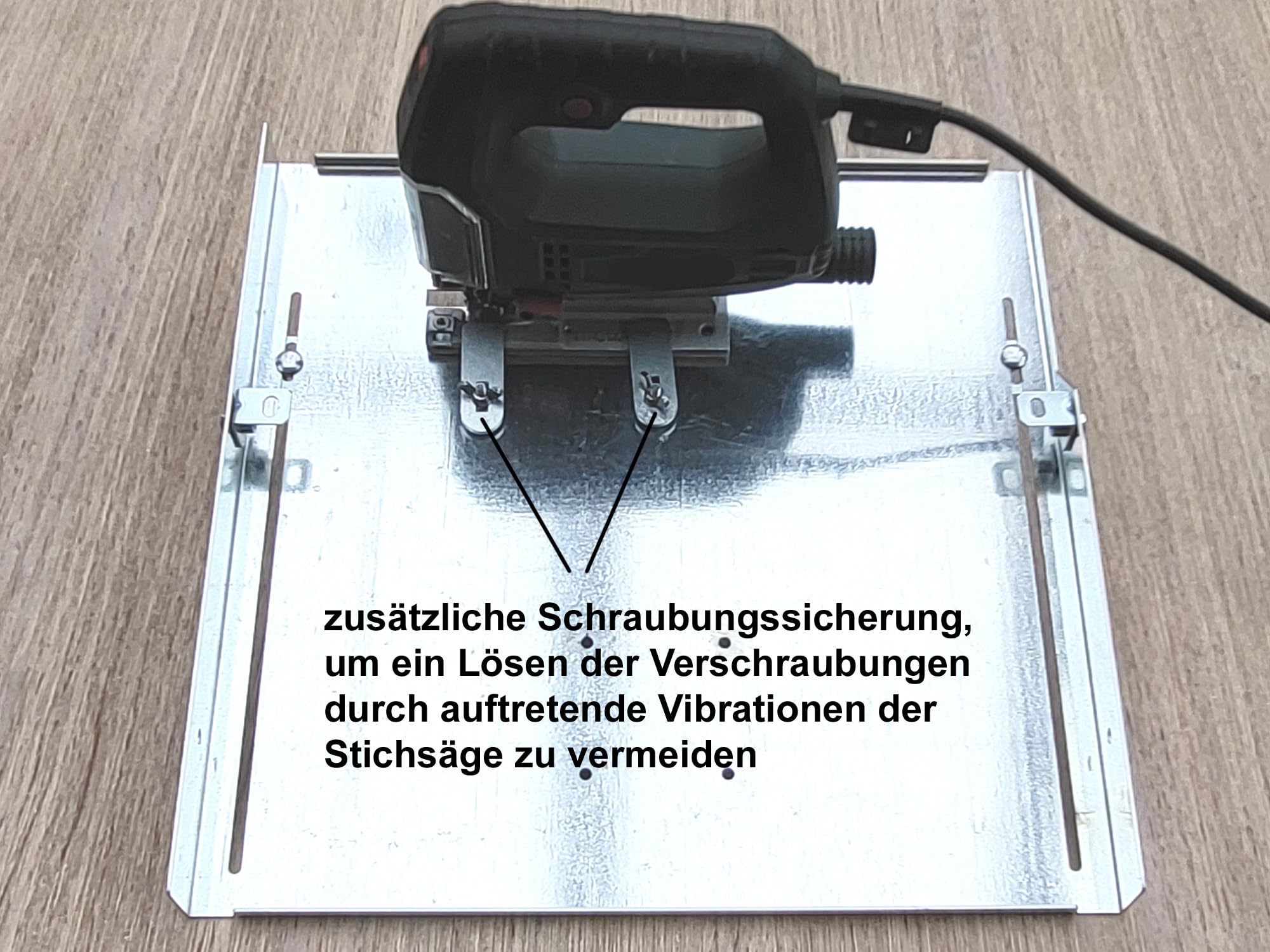 großer Stichsägetisch Trenn-Biber 011F mit versetzbarem Führungsbügel für alle Stichsägen