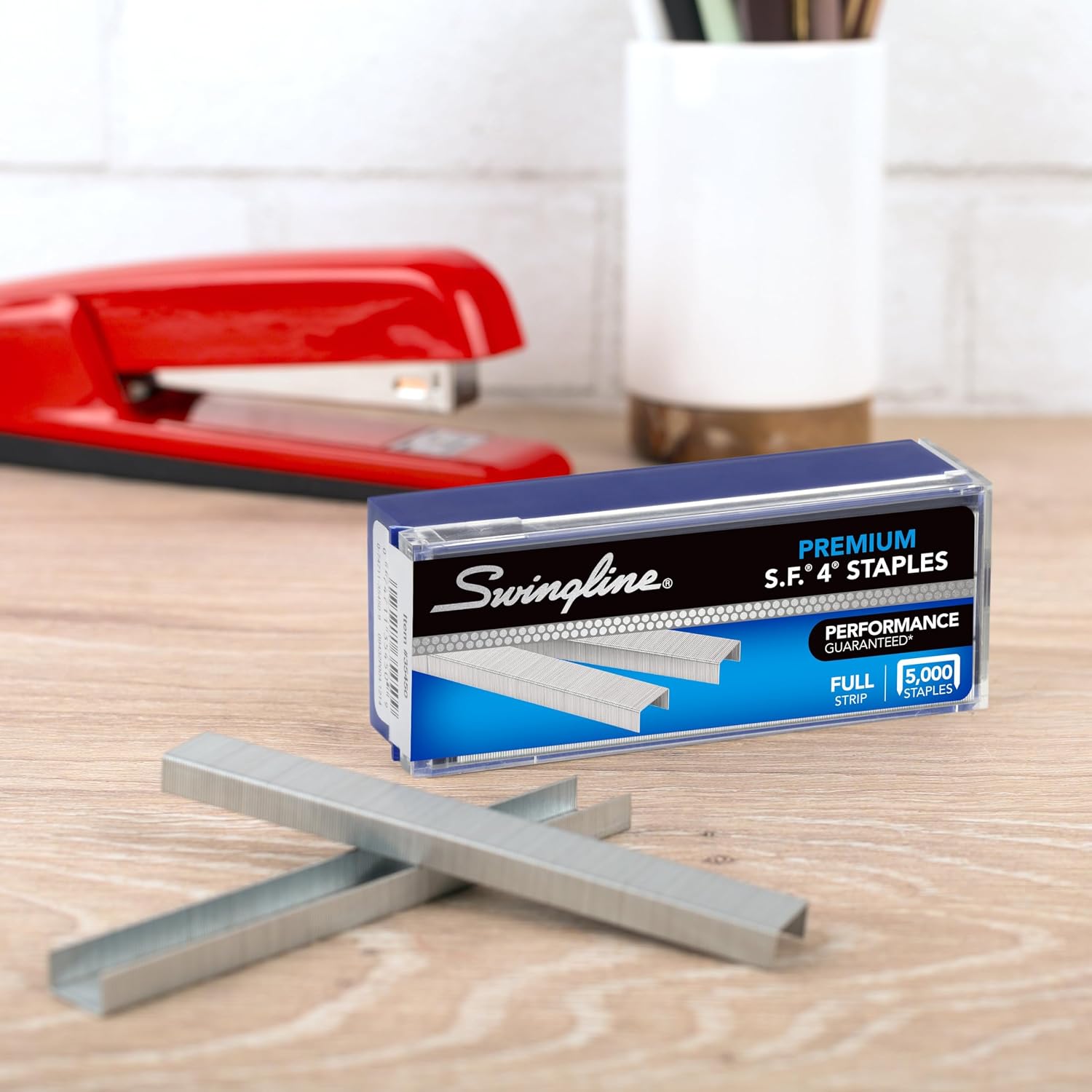 Swingline Staples, 5 Pack, S.F. 4, Premium, 1/4" Length, 210/Strip, 5000/Box (35481) image 3