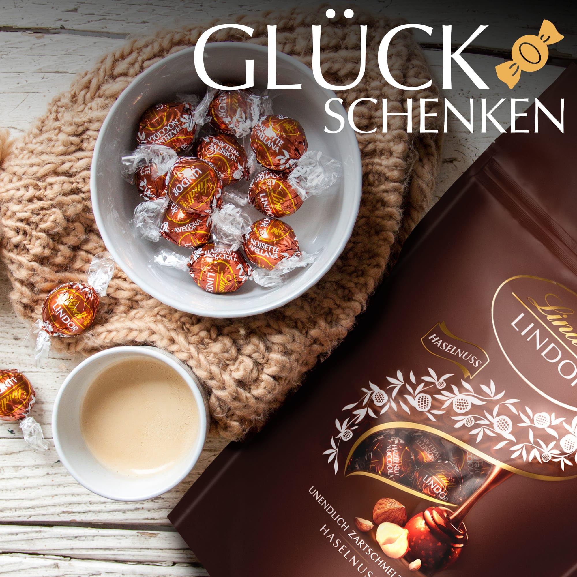 Lindt LINDOR, Haselnuss-Milch Schokolade Kugel Beutel, 1 kg Beutel wiederverschließbar, ca. 80 Kugeln, Großpackung, Pralinen-Geschenk, Schokoladengeschenk