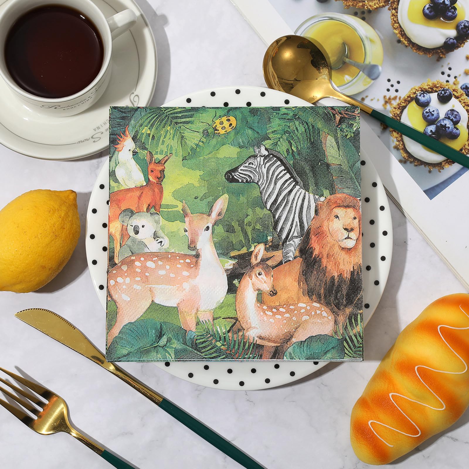 Tovaglioli di Carta Zebra Leone Tropicale Tovaglioli per Decoupage Decorati Tovaglioli Bar Compleanno Carta Lgienica Tovagliolo Decorazione Da Tavola Usa e getta Per Matrimoni Feste 30 Packs(33x33cm)