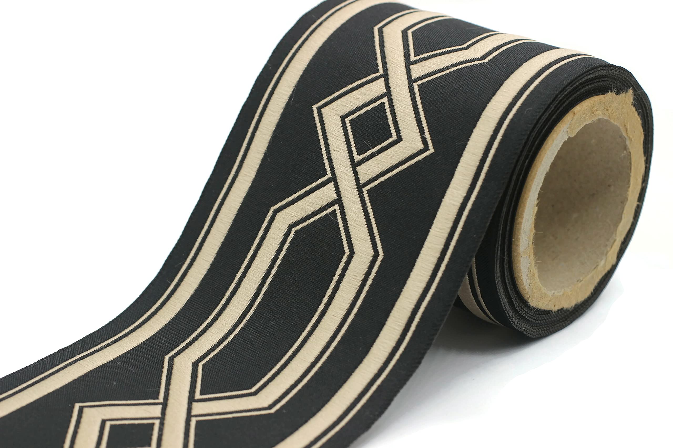 Ruban jacquard brodé motif géométrique doré noir galon passementerie rideaux 3.8m V8