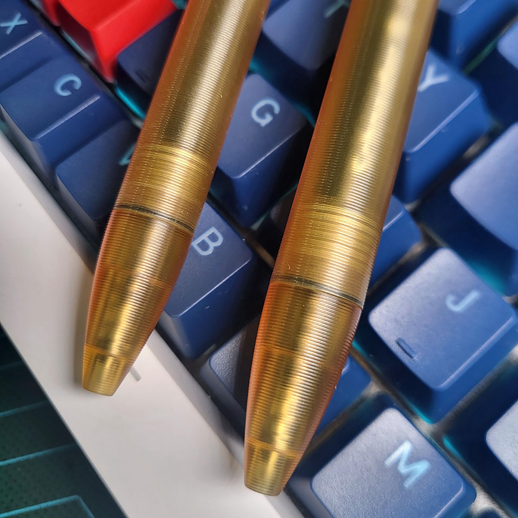 Amazon.co.jp: ウルテム四銃士ニュートラルペン、アンバー樹脂ボディ