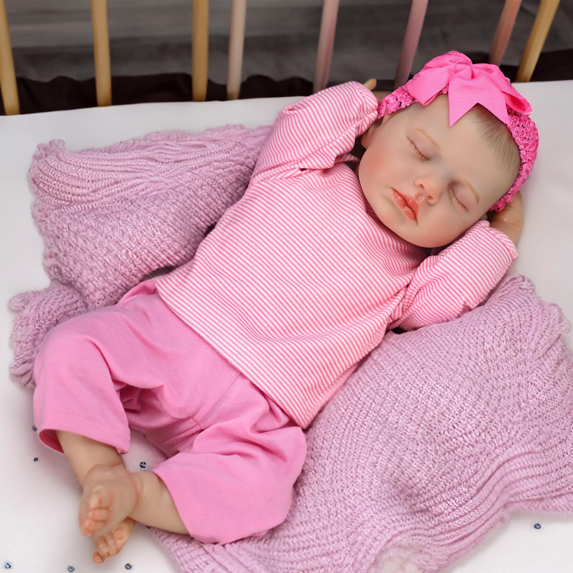MNMJ Reborn Baby Dolls 20 Inch Realistic Newborn Soft Vinyl Lifelike Baby Dolls Toy for Kids Ages 3+, Sweet Sleeping Baby Girl That Look Real Life Baby Dolls with Toys Accessories Gift Set