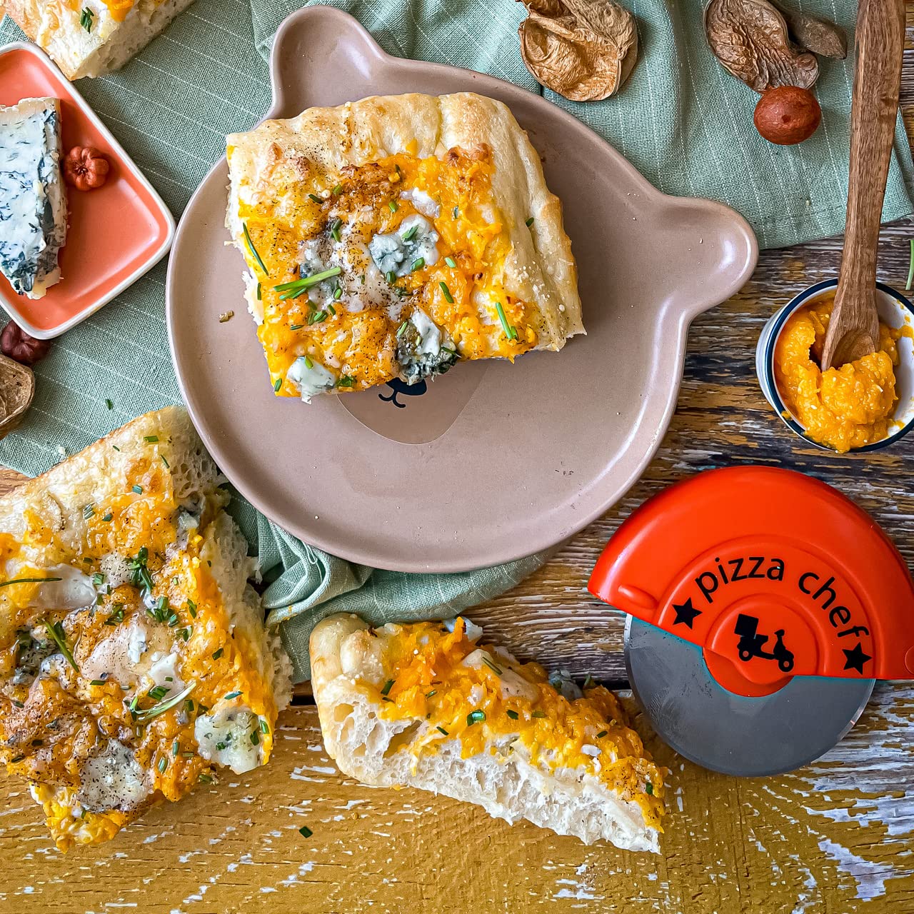 Tagliapizza Joseph Joseph Duo Rotella | Lama Acciaio Inox, Guaina Protettiva | Compatto E Facile Da Pulire | Colore Azzurro Scuro - Foto 10