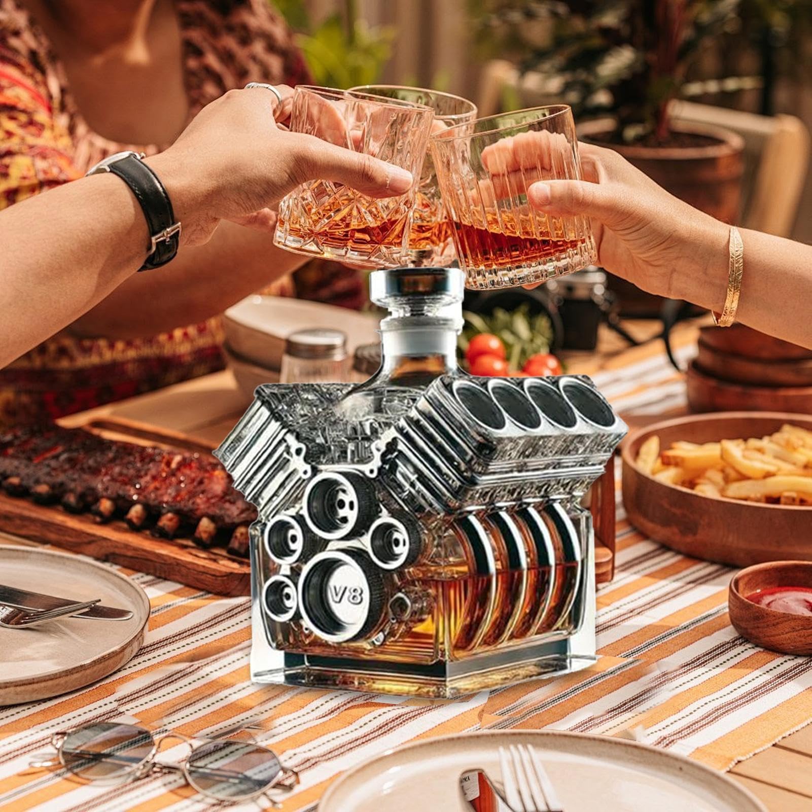 Amazon.co.jp: V8 エンジン ウイスキーボトルデキャンタ モーター