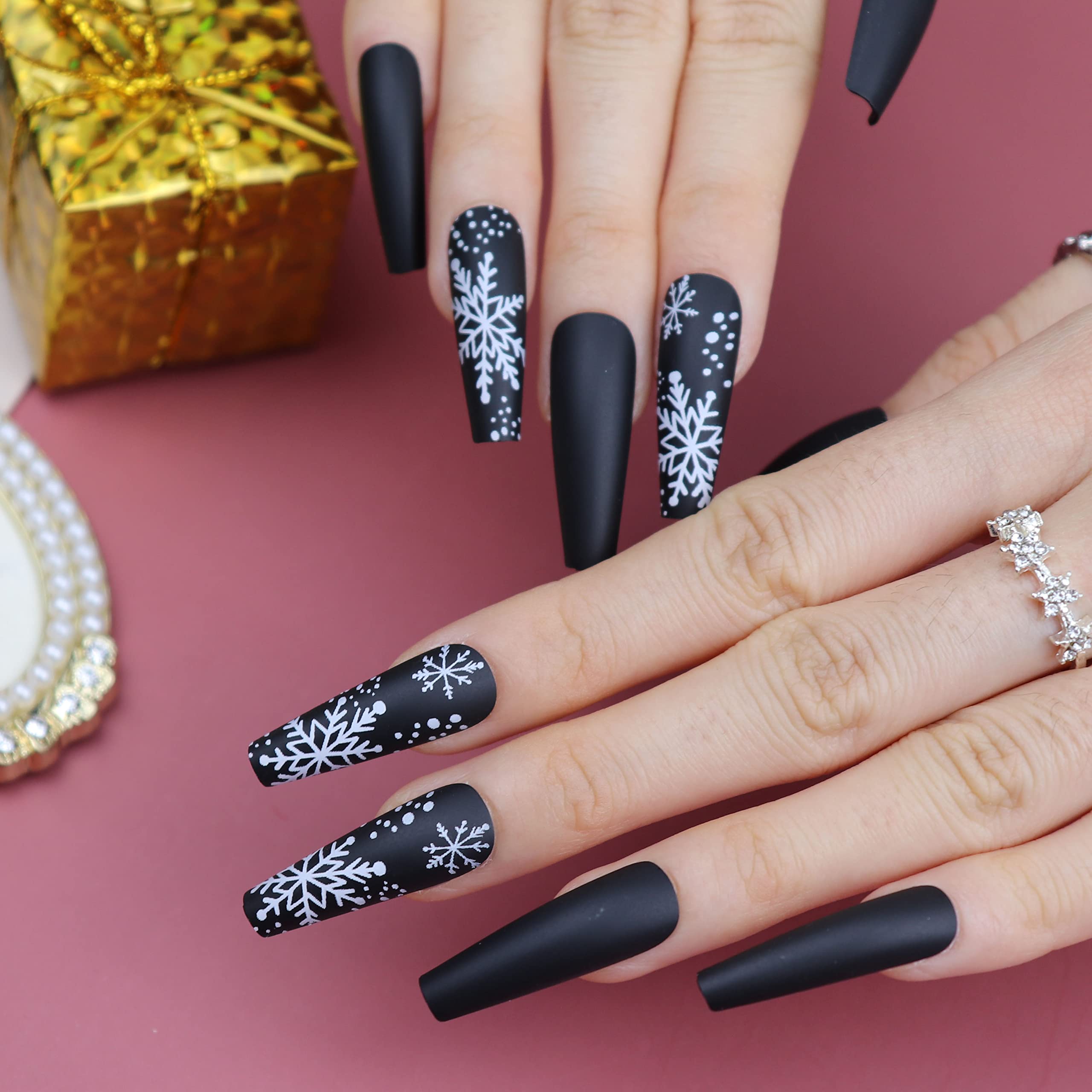 Amazon.com: MISUD Long Coffin Press on Nails, Christmas Snowflake Fake Nails,  Matte Ballerina Long False Nails, Artificial Full Cover Stick on Nails for  Women and Girls : Beauty & Personal Care