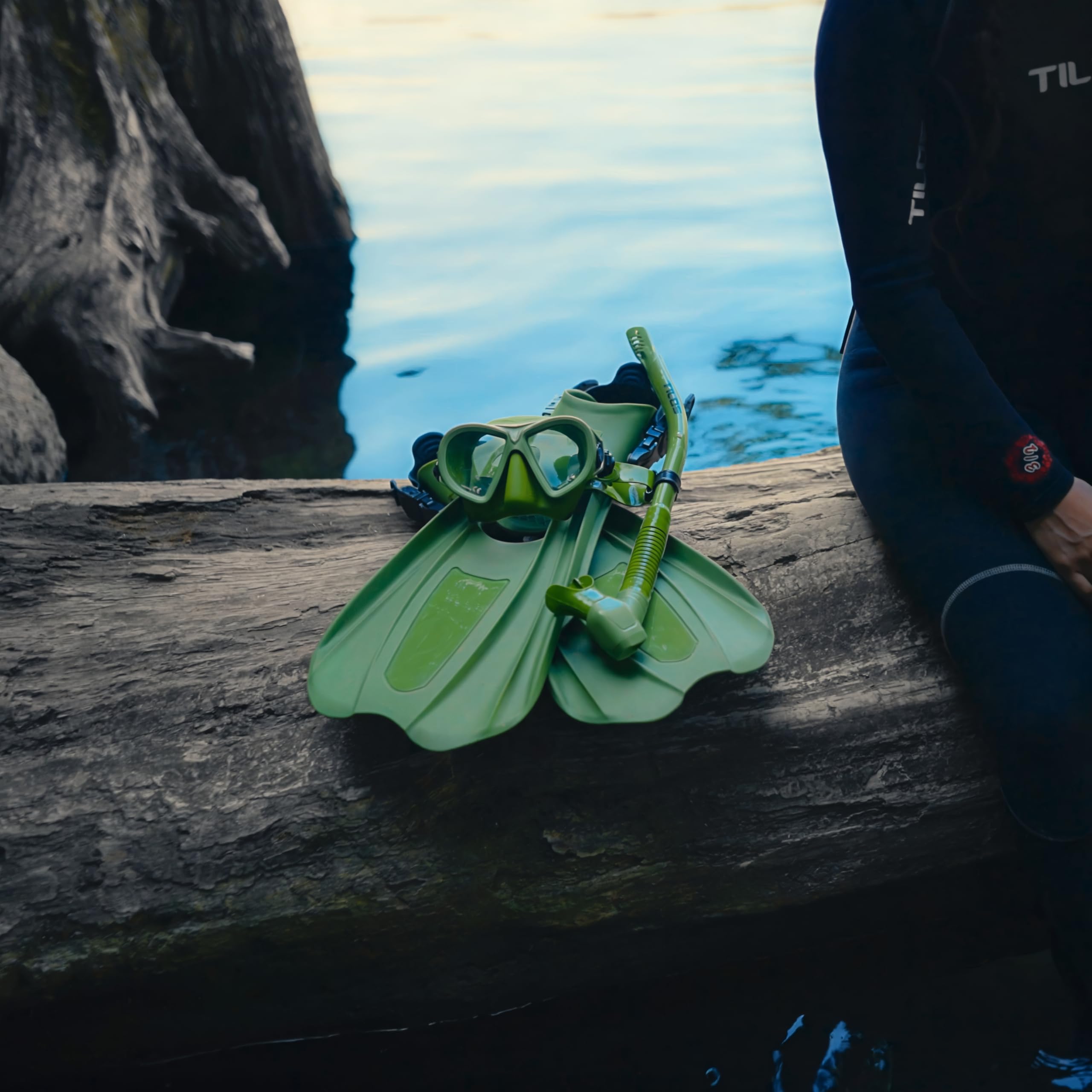 Tilos AquaStalk Tauchmaske & Hi-Flow 2 Semi-Dry Schnorchelset - Nahtlose Freitauchabenteuer