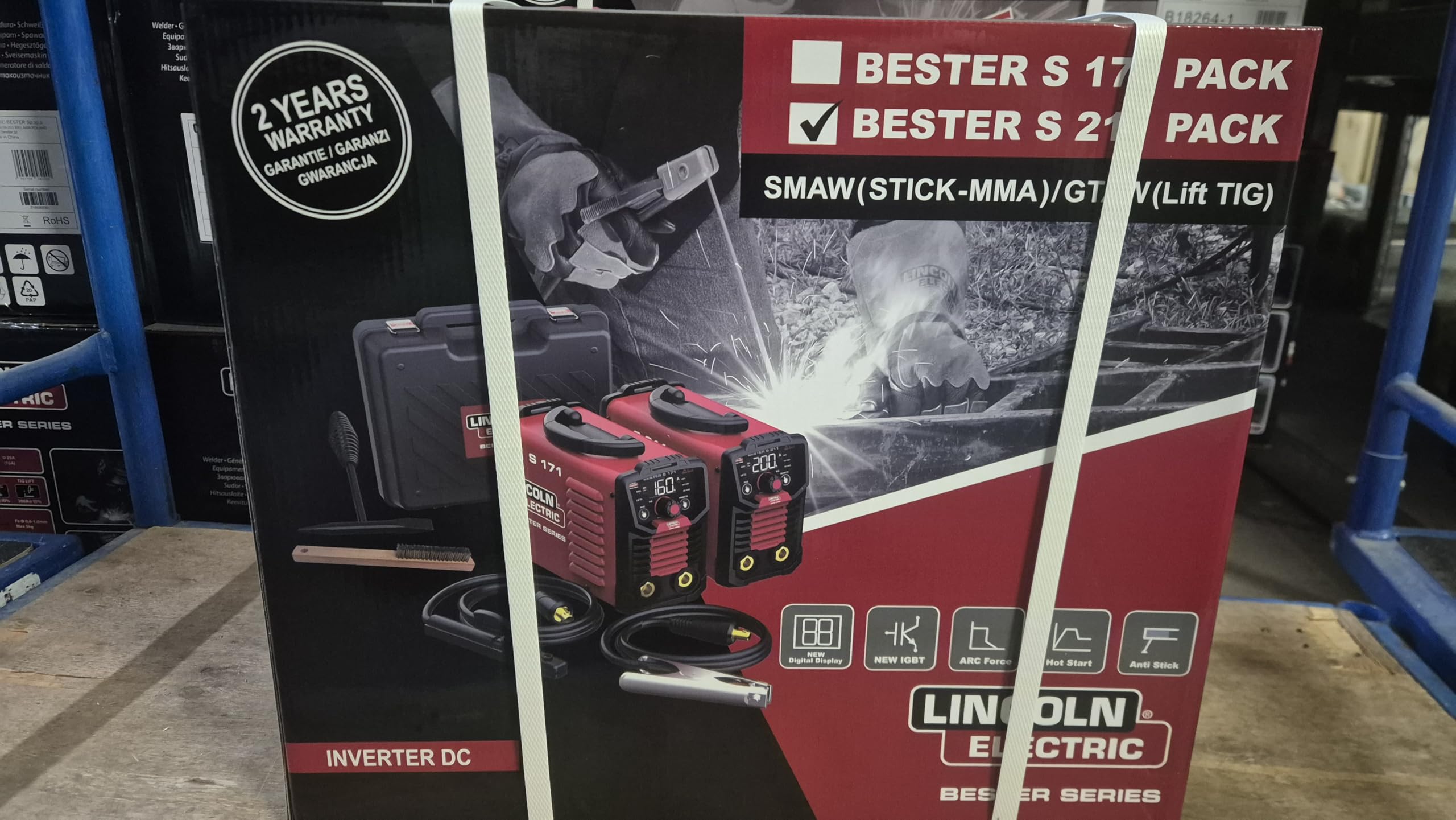 MMA Lincoln Electric Bester S 211 - Saldatrice inverter ad elettrodi
