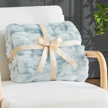 VFROO Ruched Faux Fur Throw Blanket, Soft Plush Fluffy Blanket, Warm Cozy Blanket for Couch Bed and Sofa, Fuzzy Comfy Fur Throw Blankets Gifts for Women Mom Her 50"x60",Tie-dye Freshwater Blue