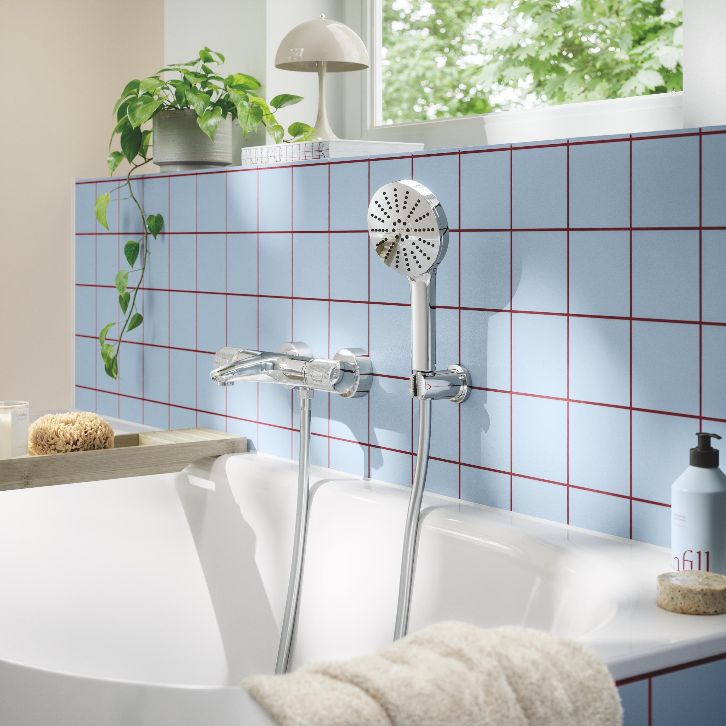 Słuchawka prysznicowa GROHE Vitalio Joy+ 120, 3 strumienie, Przepływ 7,9 l/min, Duża tarcza 12 cm, Chrom, Uniwersalny montaż 1348640000
