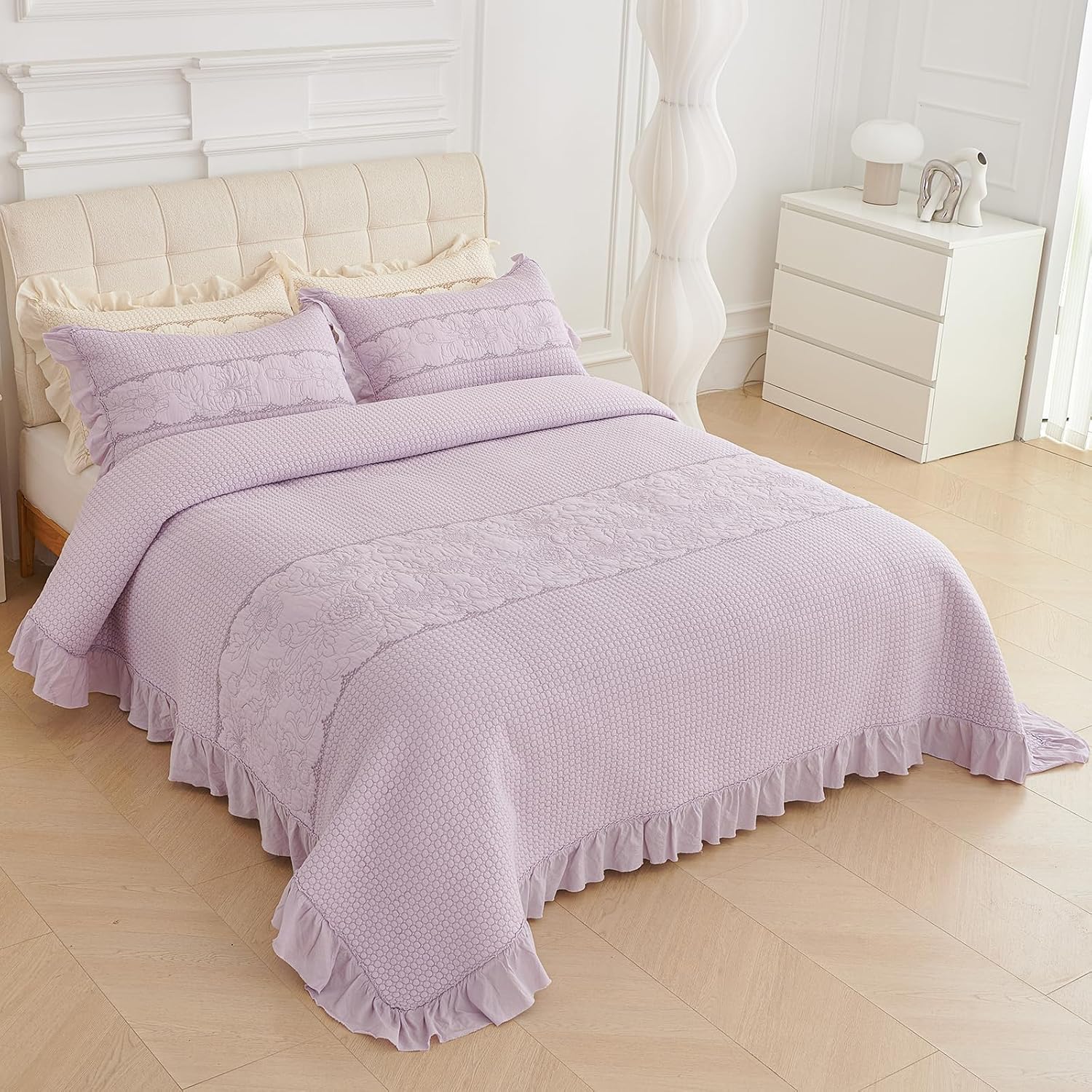 vctops Beige Ruffled Cotton Quilt Bedspread Set Queen Size, Shabby Chic Farmhouse Floral Embroidered Bedding Set, 3 Pieces Reversible Bedspread with Pillow Shams for All Season (Beige,Queen)