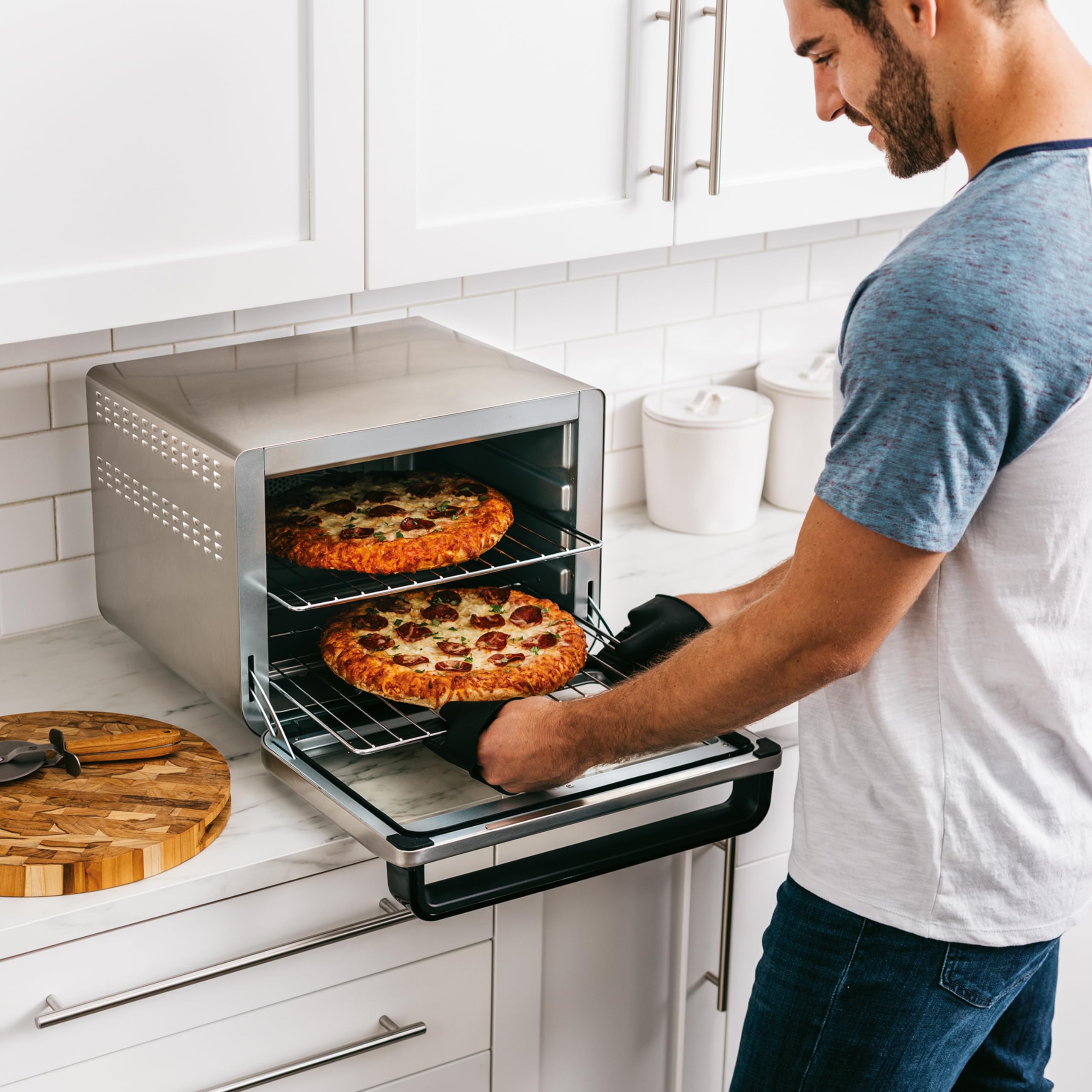 Ninja Foodi Four Multifonction 10-en-1, mini-four portable, surfaces de travail, four multifonction avec 10 fonctions de cuisson; Air Fry, Roast, Grill, Bake and more, Silver/Black DT200EU