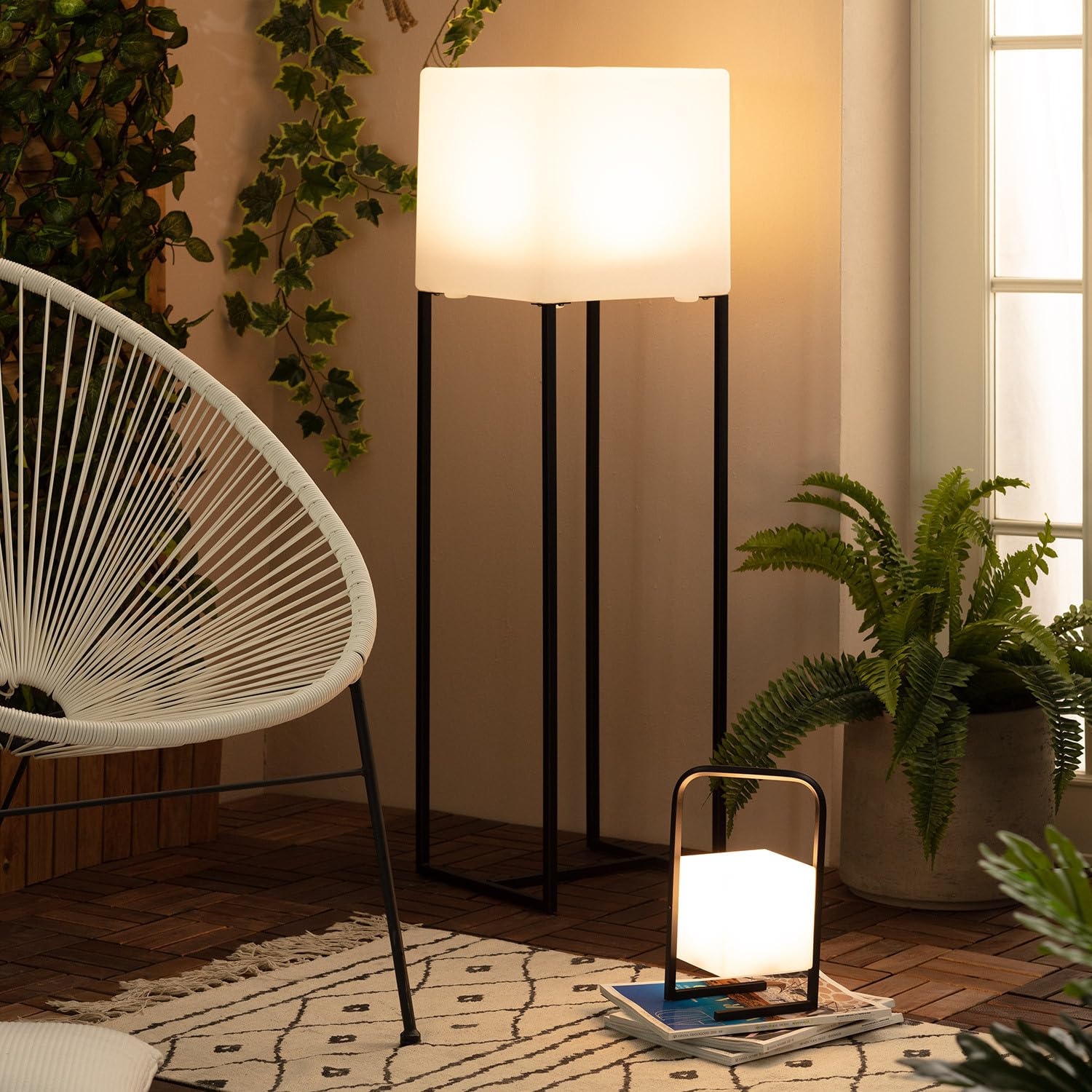 LEDKIA LIGHTING Lámpara de Mesa LED Portátil para Exterior con Batería USB Recargable Tiber Negro