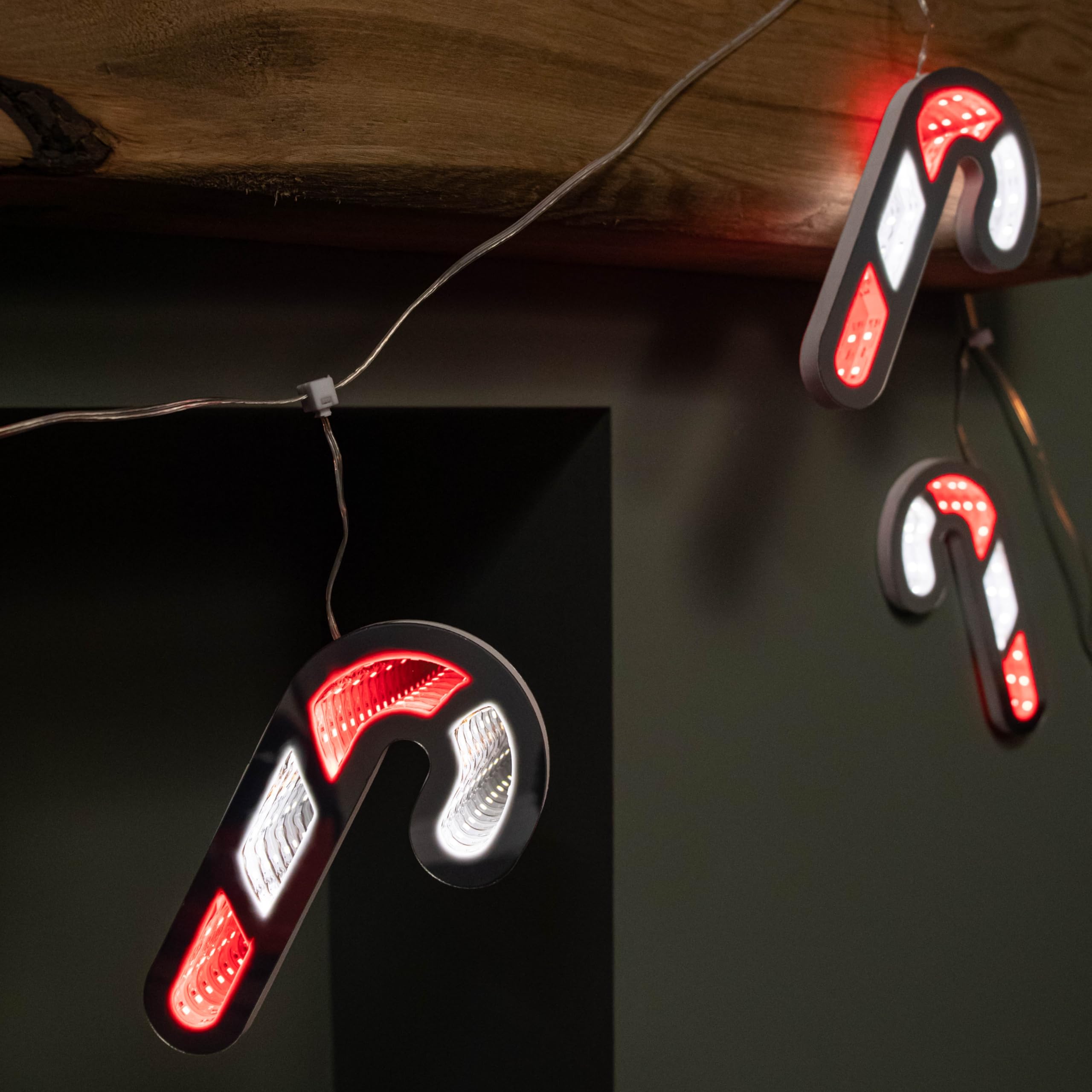 Samuel Alexander Red/White 1.75M 6 Infinity Hanging Christmas Candy Cane Garland With And Leds