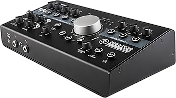Mackie Big Knob Studio モニターコントローラー Mackie Big Knob Studio 3x2 Studio Monitor Controller and