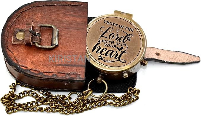 Brújula de bolsillo de latón antiguo con grabado y funda de cuero miniatura 6