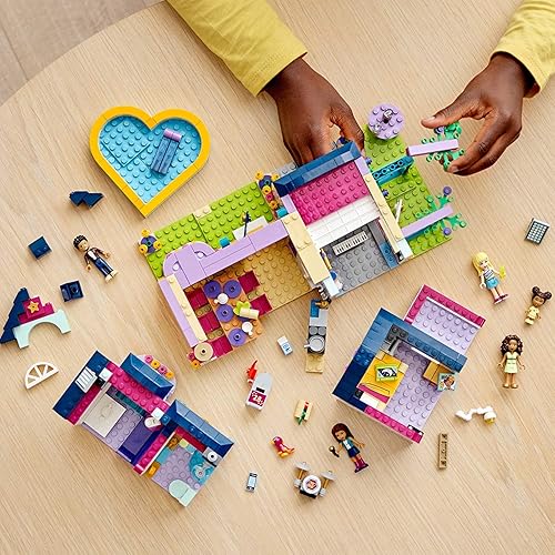 Miniatura 6 de LEGO Friends - Casa familiar de Andrea 41449 Kit de construcción. Este juego de muñecas es un gran regalo para niños creativos de 6 años de edad,