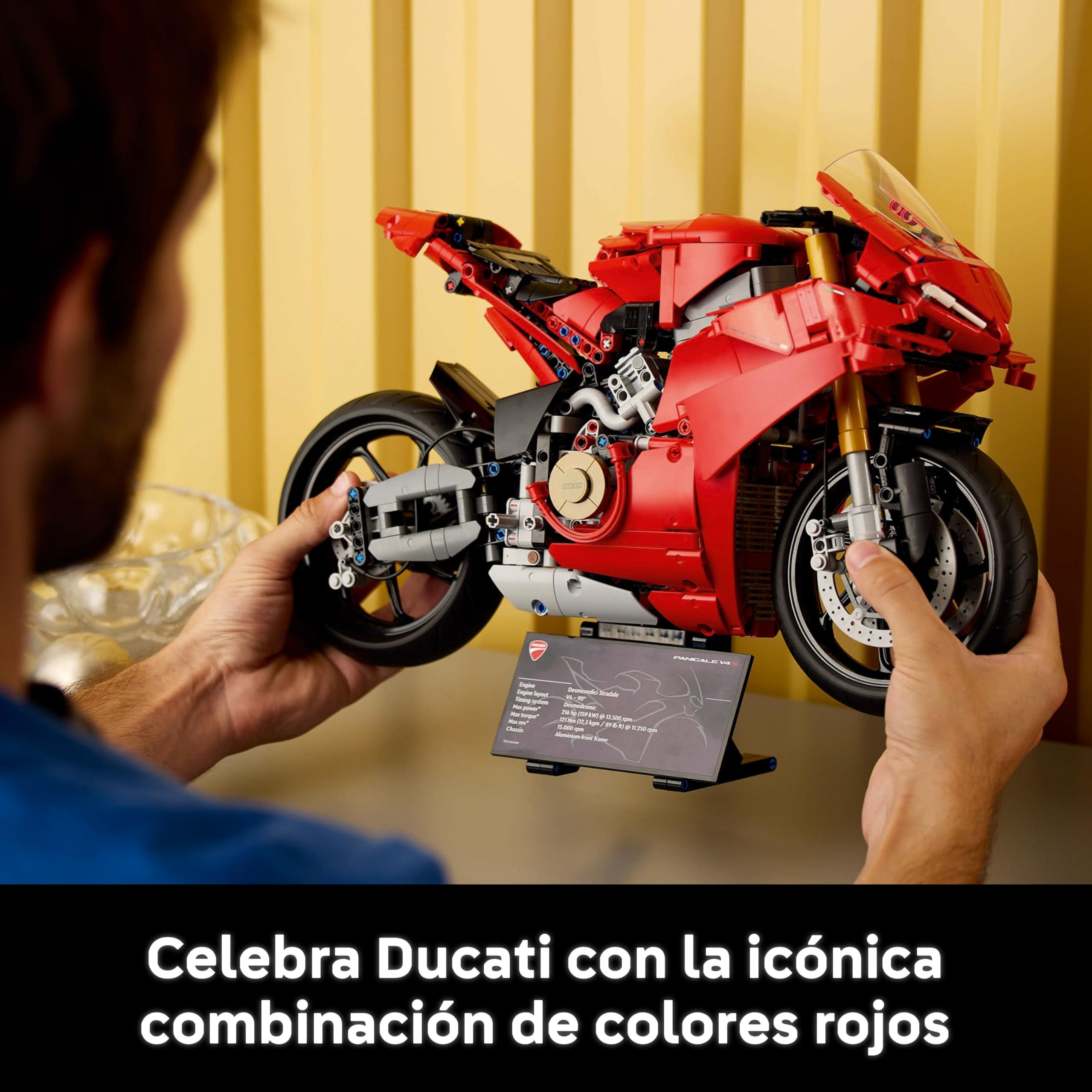 LEGO Technic Moto Ducati Panigale V4 S Maqueta para Construir para Adultos, Kit de Maquetas como Regalo para Pareja, Novios y Padres Fans de Las Motos, Decoración Hogar y Oficina 42202