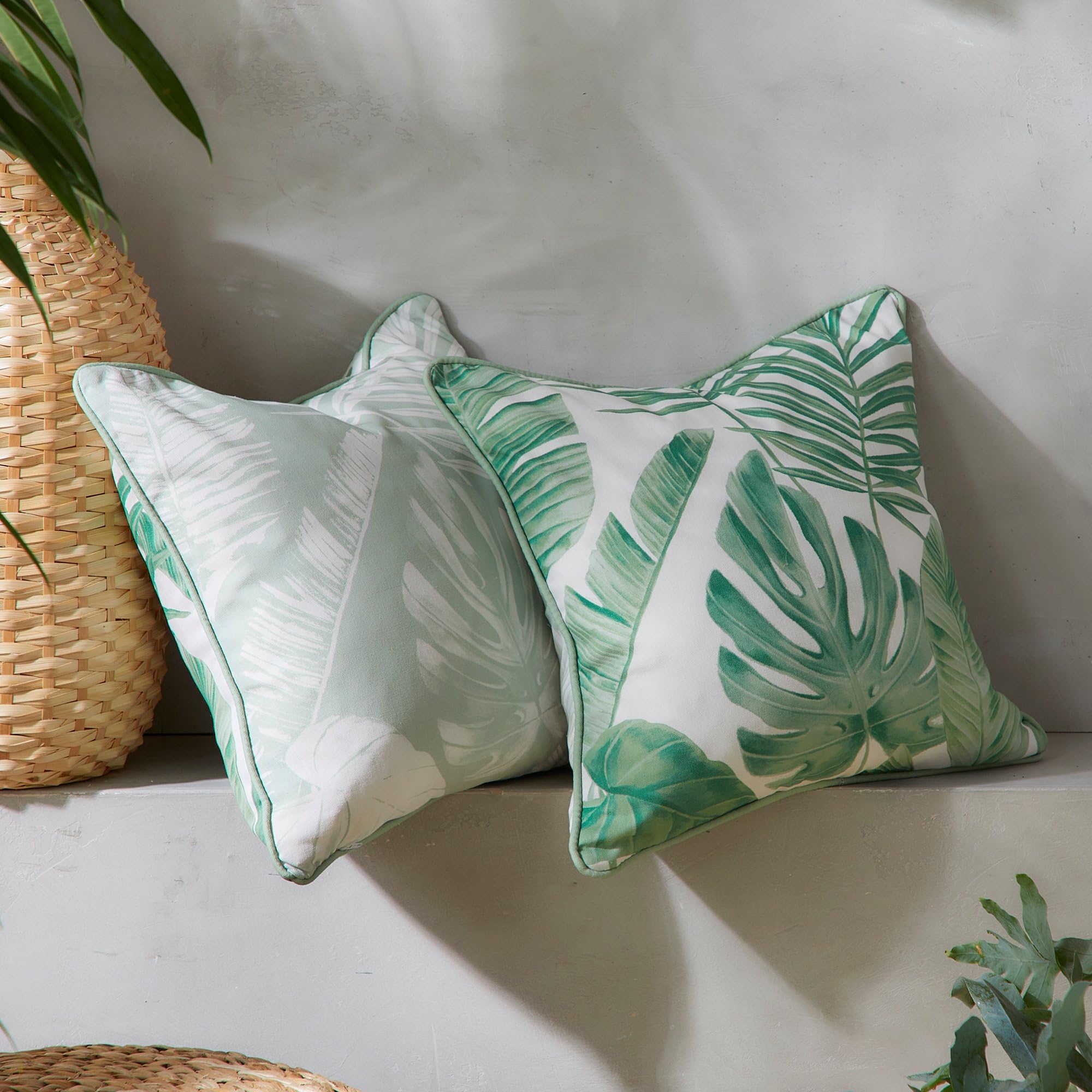 Dreams & Drapes Green - Outdoor Cushion (43 X 43Cm) - Floral/Botanical Outdoor Cushion For Garden/Patio/Balcony - Garden Cushion In Sage - Tropical Leaf Cushion For Outdoor - Tahiti Collection