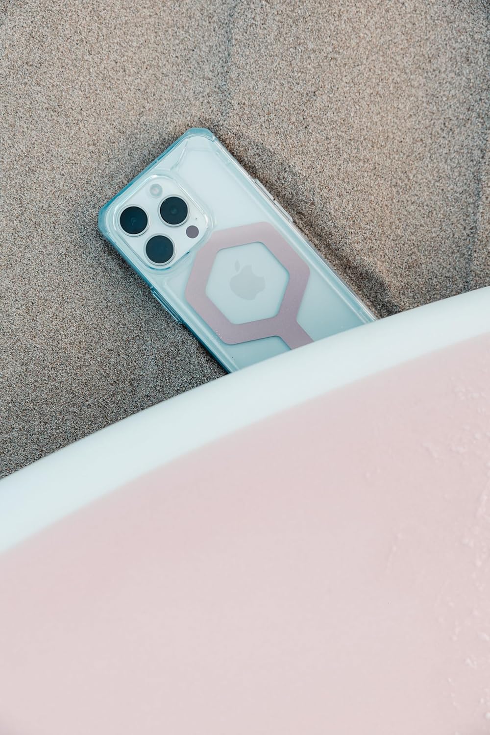 URBAN ARMOR GEAR UAG [Updated Ver] Compatible with iPhone 15 Pro Case 6.1" Plyo Ice/White Built-in Magnet Compatible with MagSafe Charging Rugged Anti-Yellowing Transparent Dropproof Protective Cover