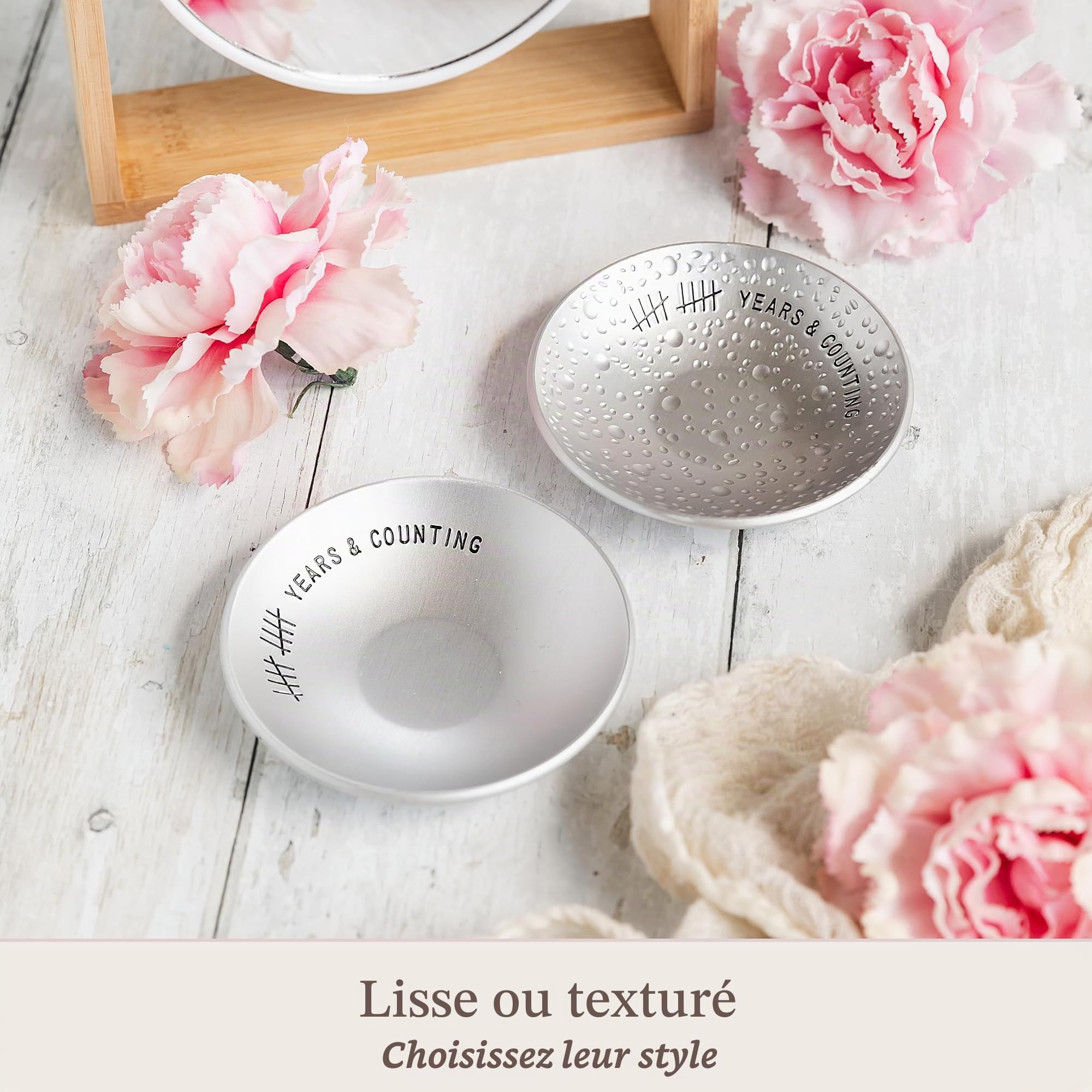 Cadeaux en étain pour 10e anniversaire de mariage – 10,2 cm, gravé, support d'alliance en aluminium et coffret cadeau – 10 ans d'anniversaire pour lui et 10 ans pour elle style lisse
