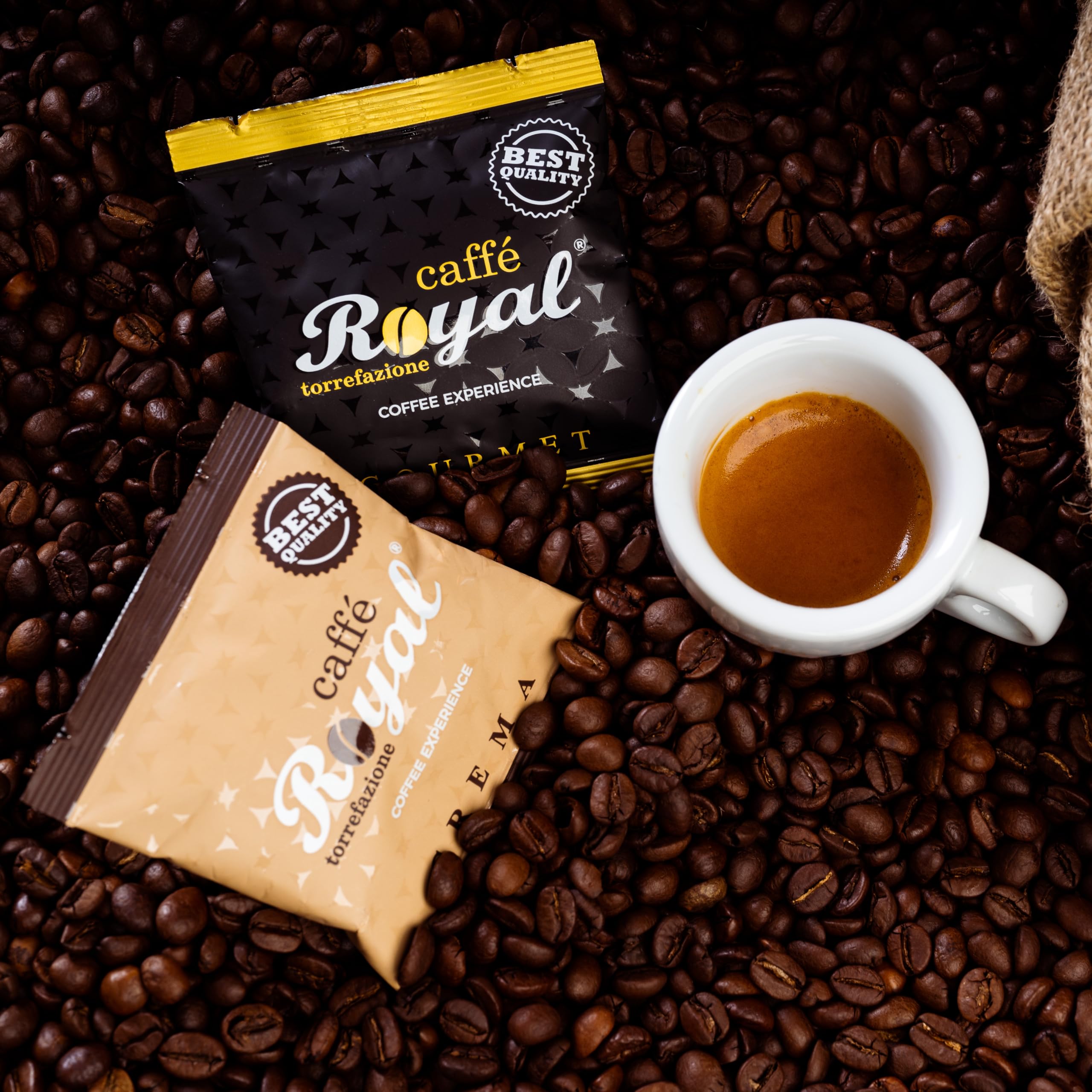 Amazon.com : Royal Caff Italian Coffee Beans  Gourmet Medium Roast, 70%  Arabica 30% Robusta Blend, Balanced Sweetness and Intense Aroma, Whole  Bean, 2.2 lbs (1000 Grams), Made in Italy : Grocery & Gourmet Food
