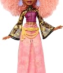 Monster High Poupée, Moonspel Magie par Monster High Rae Lumina La Sorcière du Soleil avec Cauldron Surprise & Accessoires comme Bougie & Sortbook de soleil en jupe rose avec chaudron surprise & Accessoires comme bougie, chapeau & Livre d'orthographe