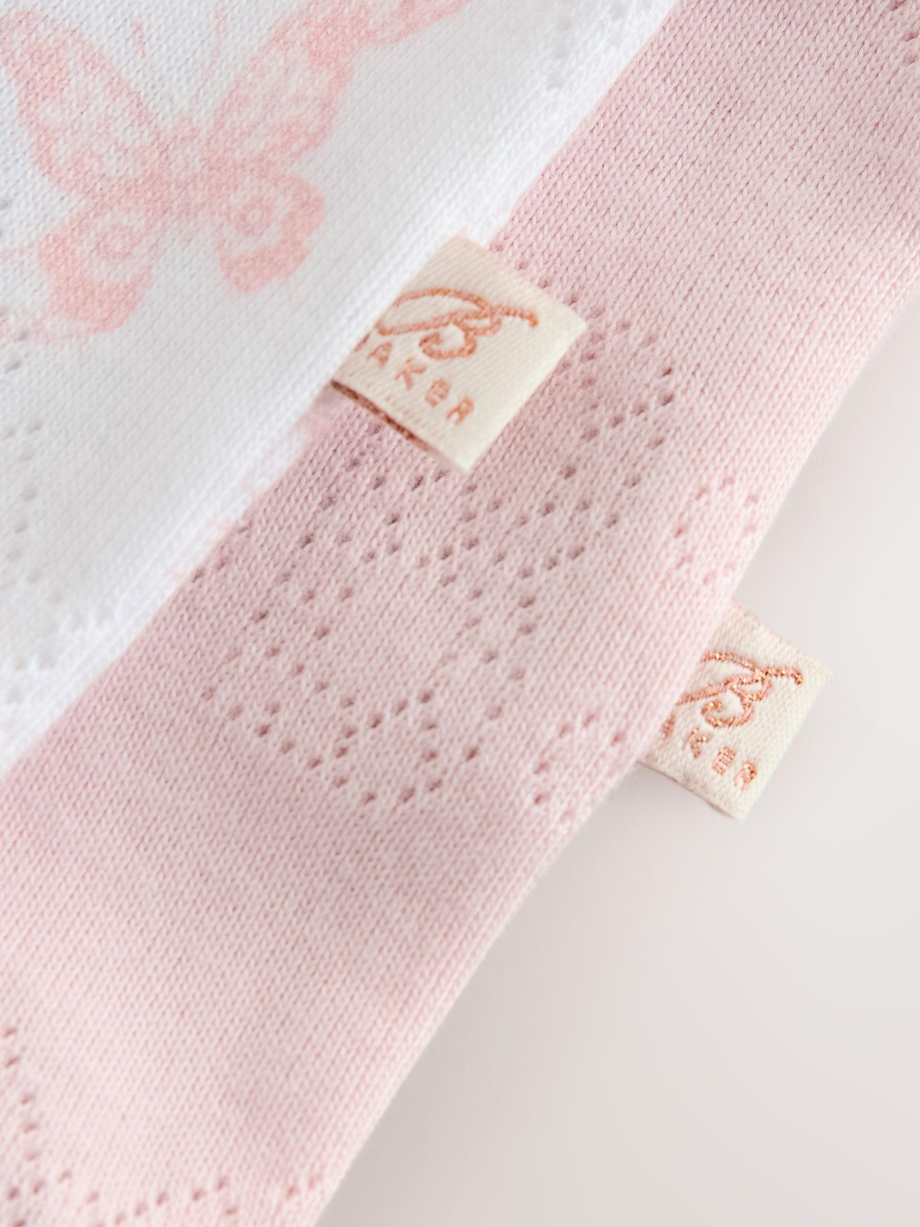 Noworodki dziewczynki Zestaw 2 biało-różowych ażurowych body Baker by Ted Baker