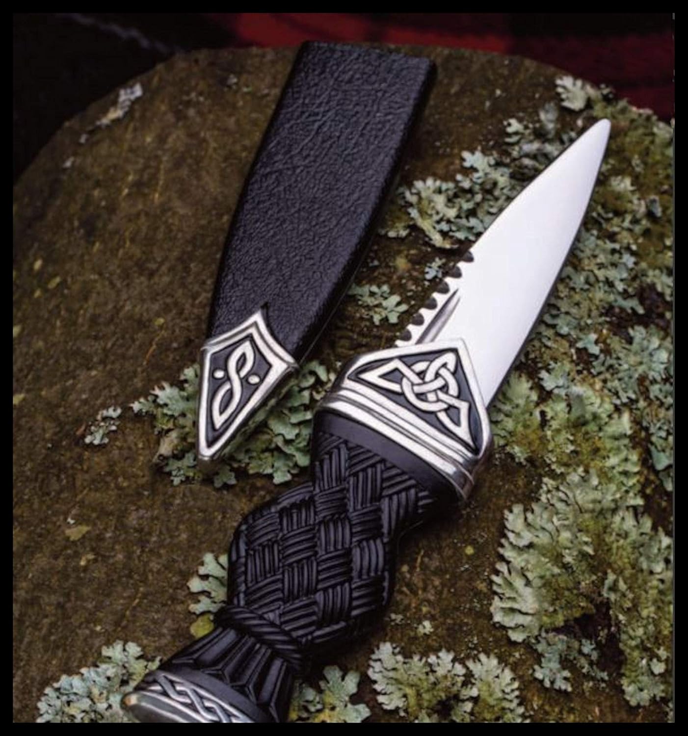 Gordon Interlace Clan Crest Sgian Dubh