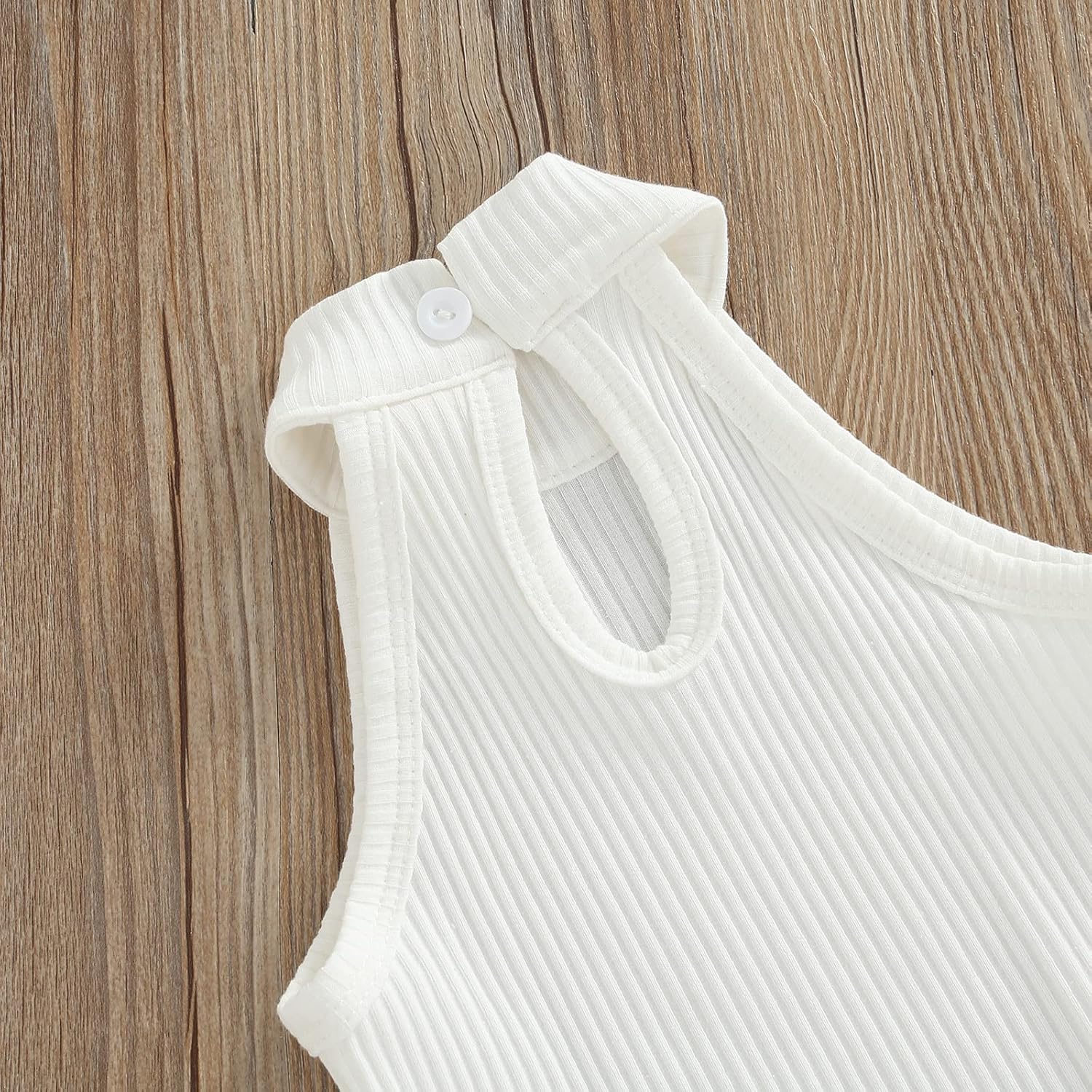 Miniatura 6 de TheFound Trajes de verano para niñas pequeñas, sin mangas, de punto acanalado, halter, pantalones cortos, ropa para recién nacidos, conjunto de 3