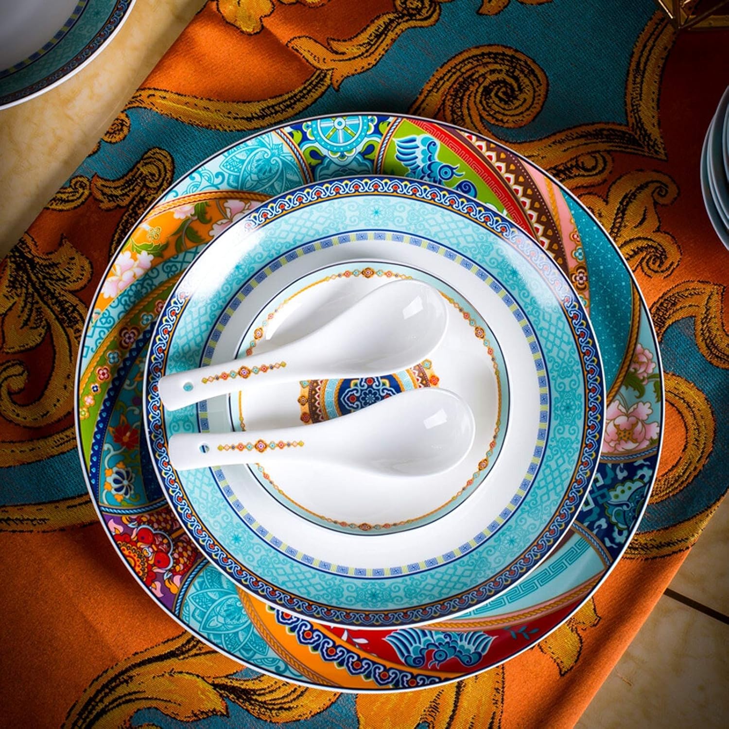 クラシックな陶器の食器、セラミックの食器セット、48ピースの高級ボーンチャイナ食器セット、スープポットとシリアルボウル付きの豪華なエ