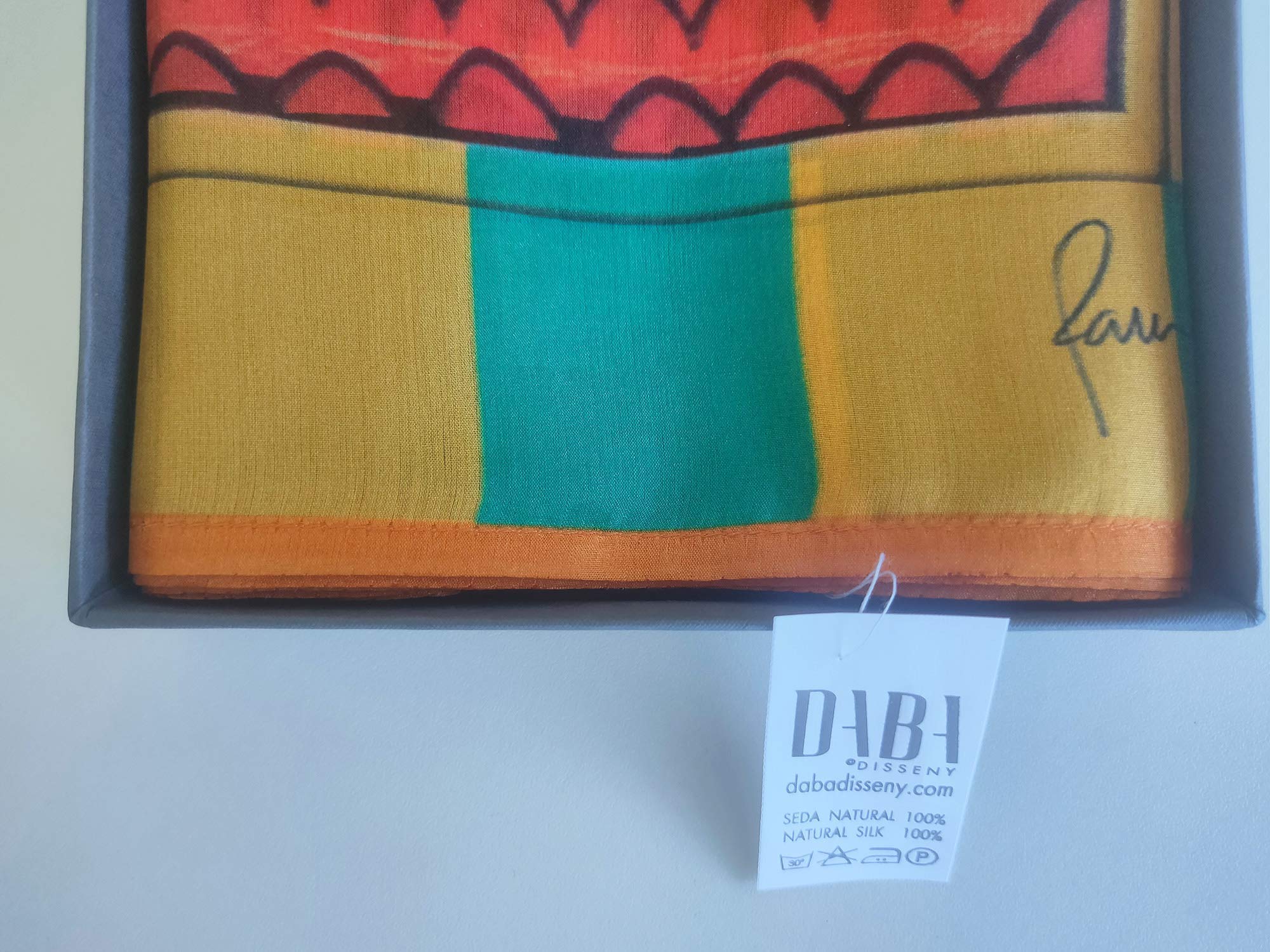 Pañuelo cuadrado estampado geométrico, Pañuelo de seda diseño flores amarillas
