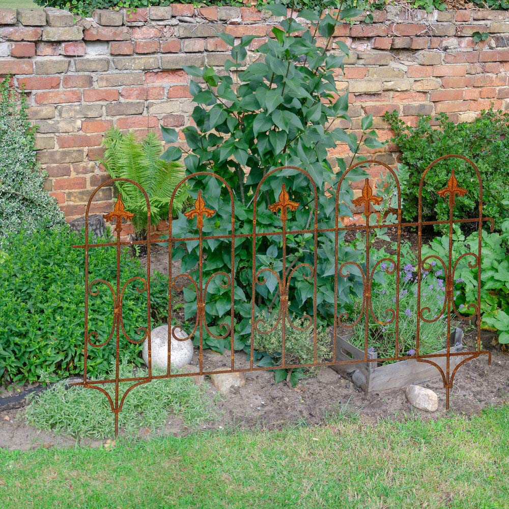 Beetzaun Gartenzaun Zaun Zaunelement Windsor Rankhilfe Metall Eisen Rost Deko 58cm hoch x 82cm lang