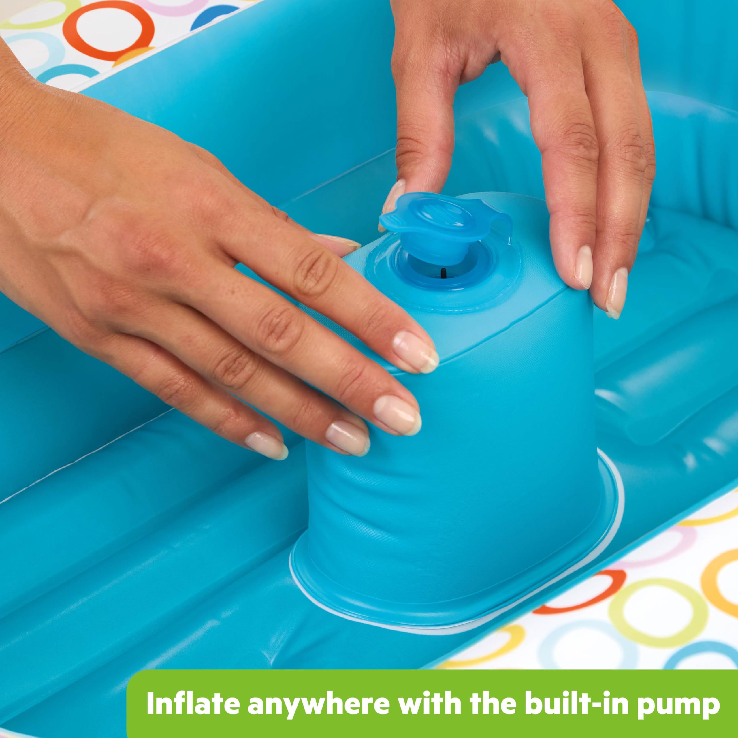 Bright Starts, 2 en 1 Bañera plegable y Piscina de Bolas, Bañera Hinchable para Bebé con Bomba de Aire Integrada y 8 Bolas Flotantes, Bañera inflable, Ideal para Bebés a partir de 6 meses