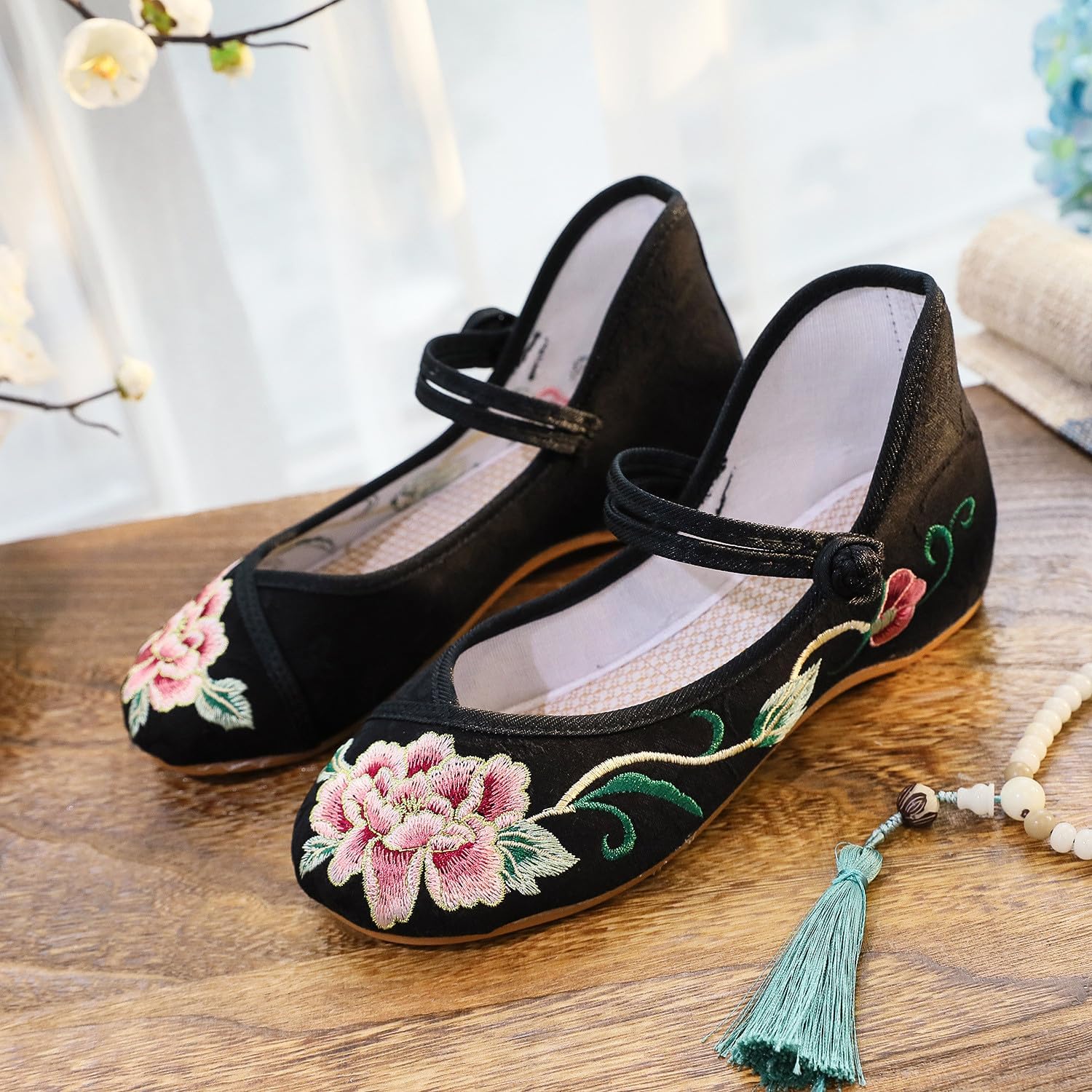 Chinese Embroidered Shoes for Women Round Toe Mary Jane Shoes Handmade Floral Slip On Loafers Comfort Walking Flats - Image 3