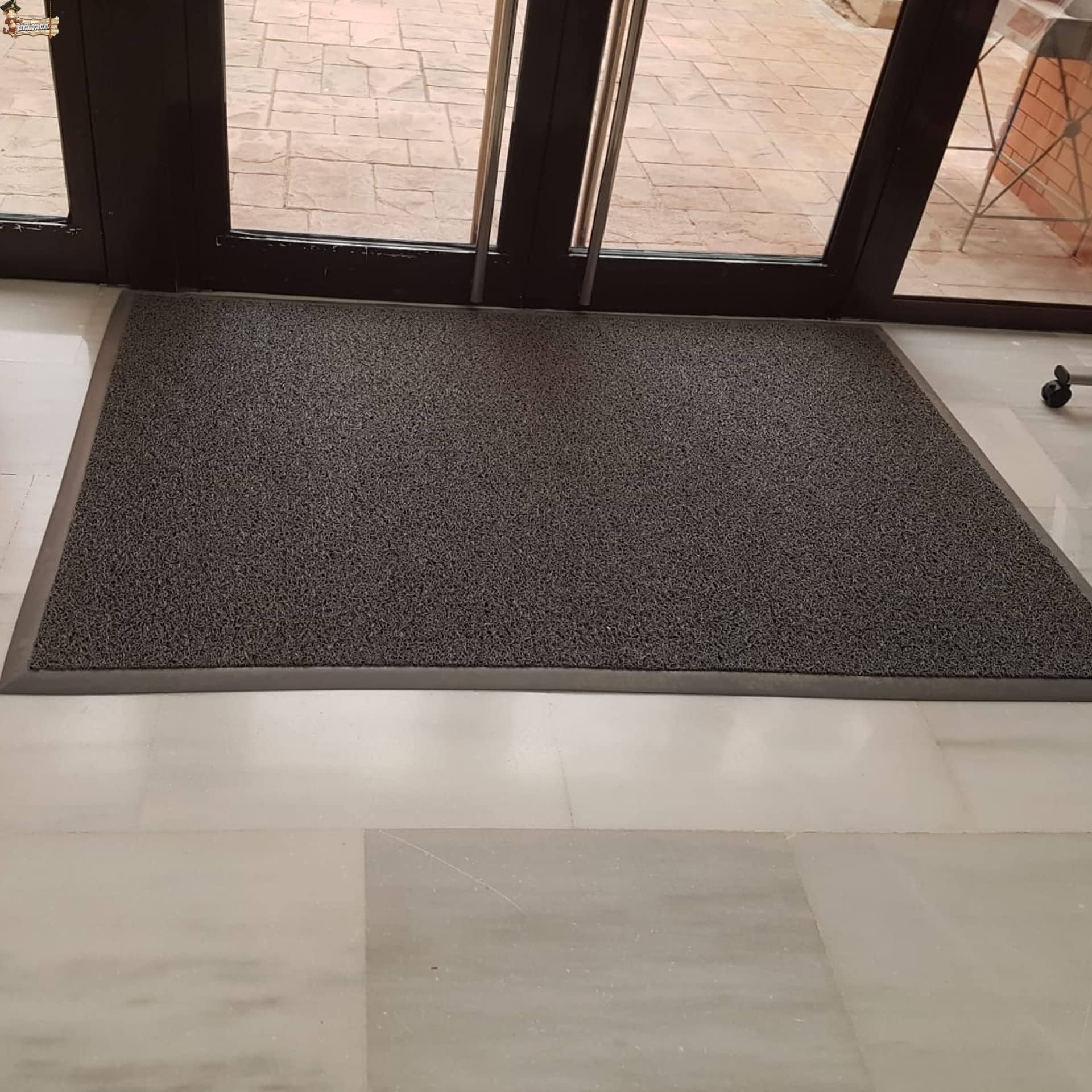 BricoLoco.com Wycieraczka Wejście do domu, taras Gumowe Curl Zewnętrzne lub Wewnętrzne. Pomiar 60x90 cms. Szary. z podstawą i krawędziami Dywan Vinyl loki. (60x90 cms, Szary)